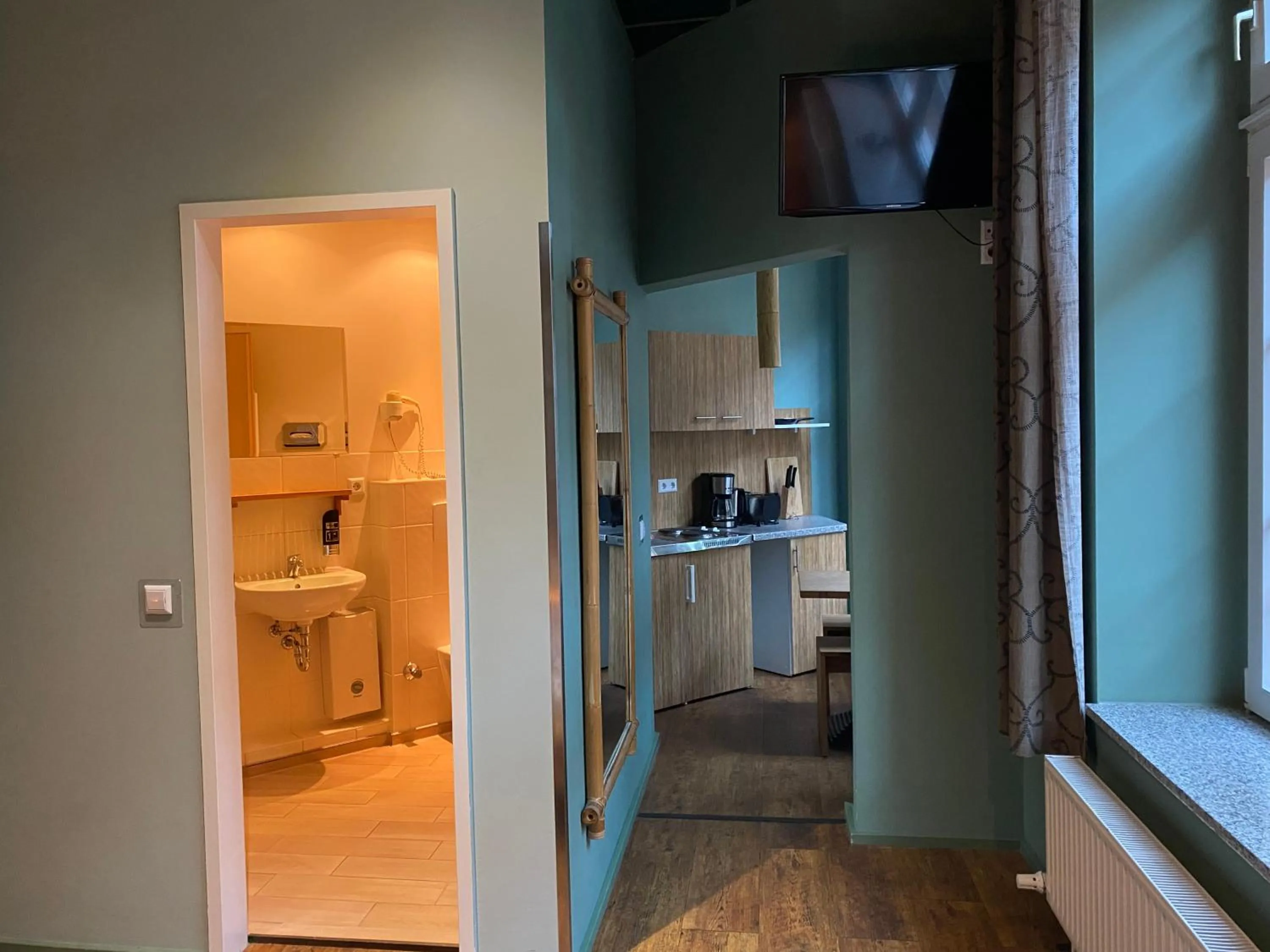 Bathroom in Singer109 Hostel, Hotel & Apartment