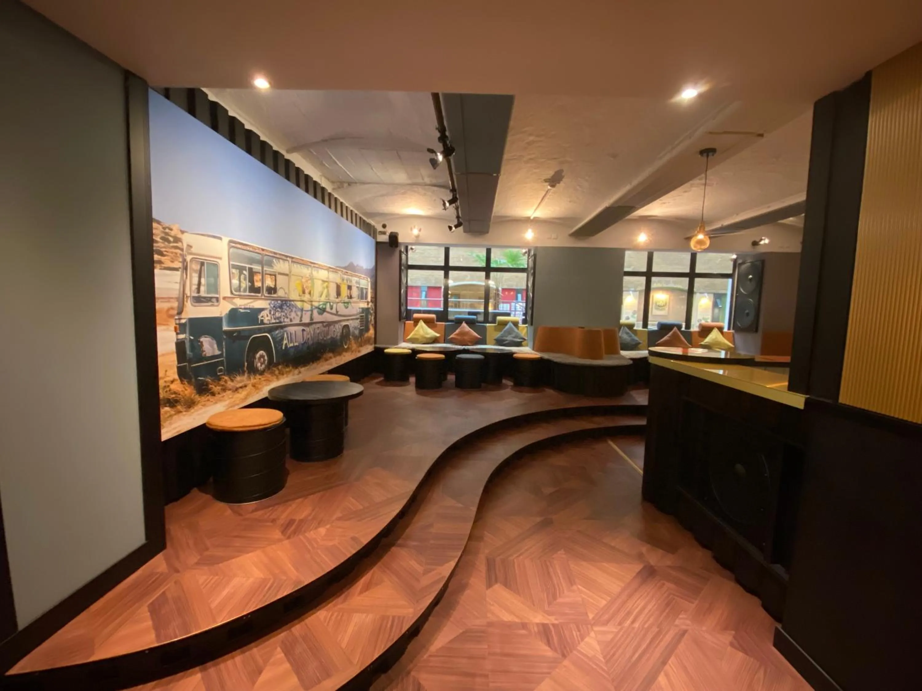 Lobby or reception in Singer109 Hostel, Hotel & Apartment