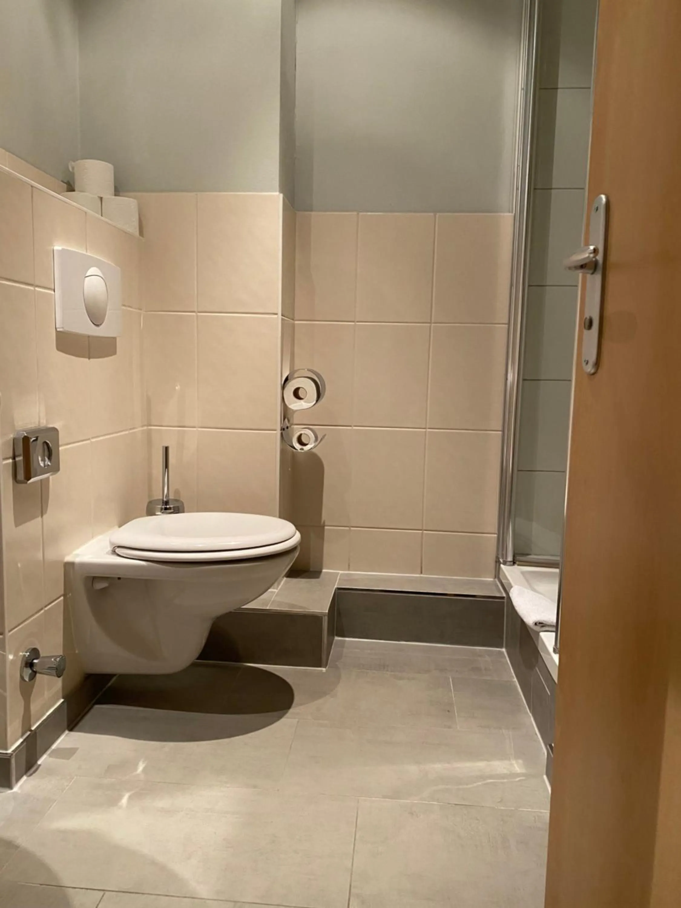 Toilet in Singer109 Hostel, Hotel & Apartment