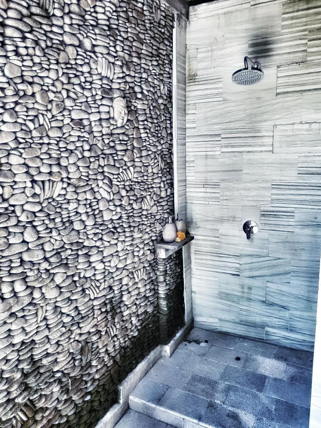 Bathroom in Secluded Jungle Villa