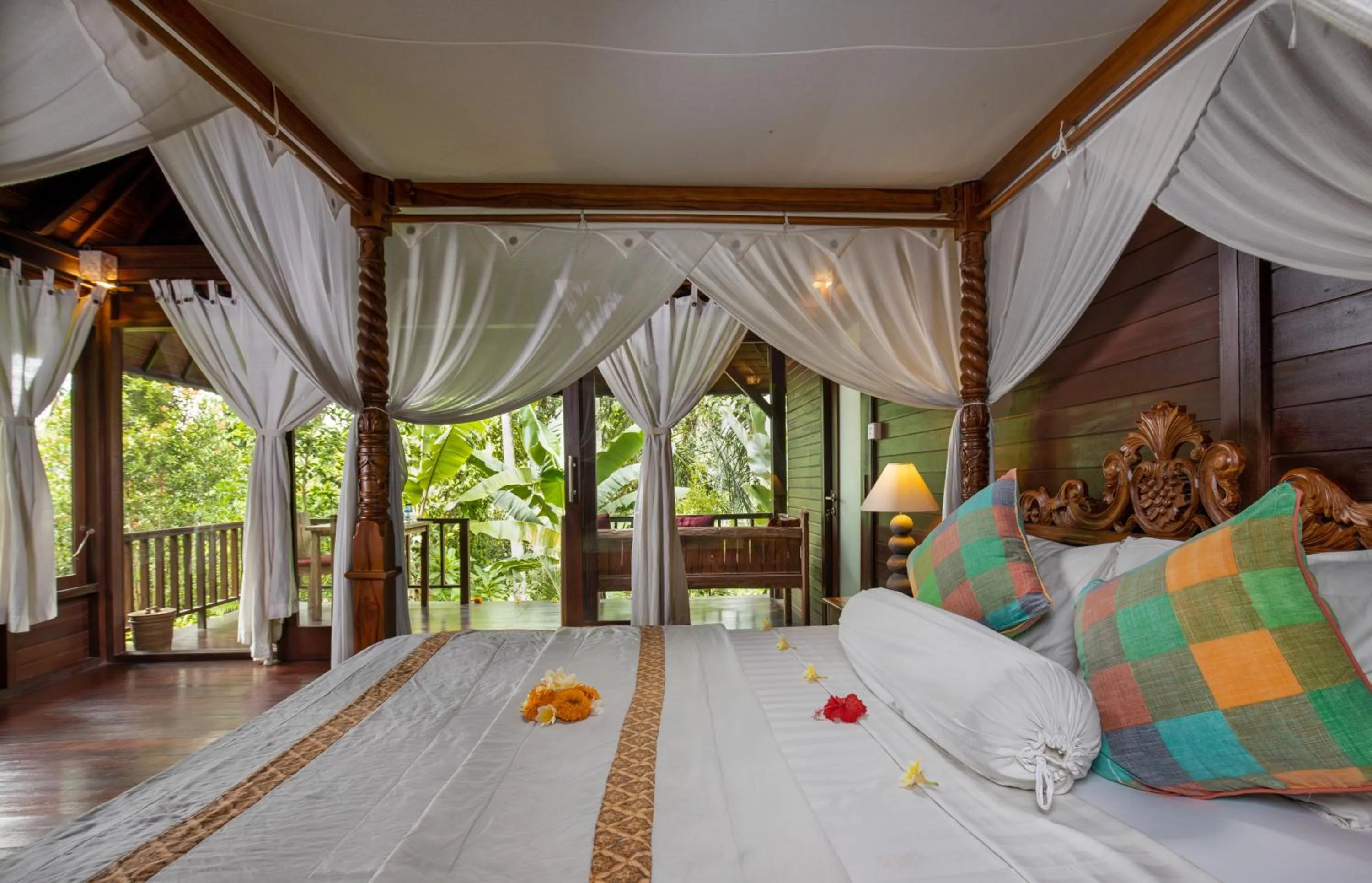 Bedroom, Bed in Secluded Jungle Villa