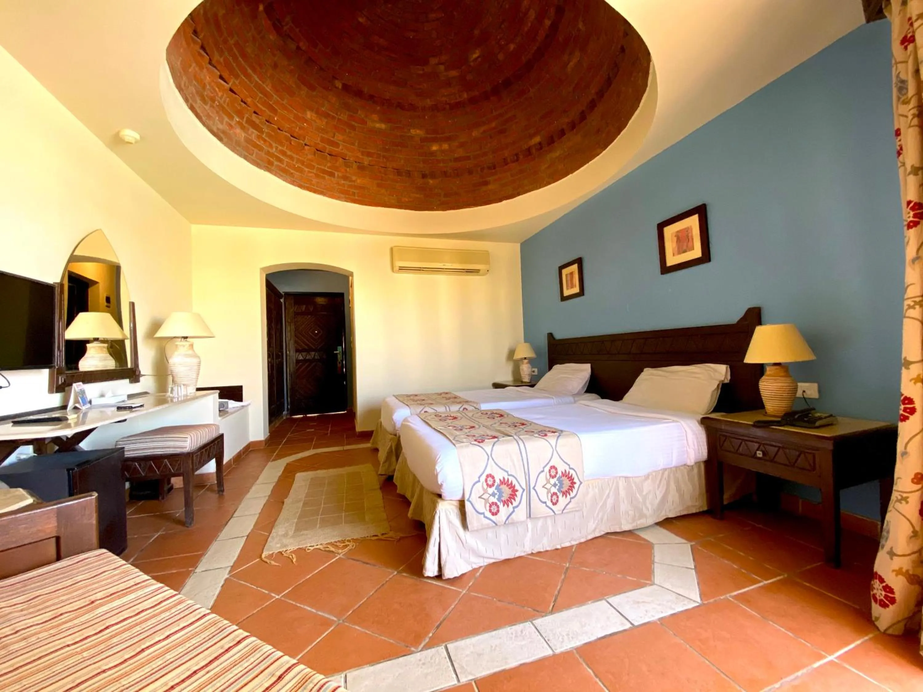Bedroom, Bed in ONATTI Beach Resort - Marsa Alam
