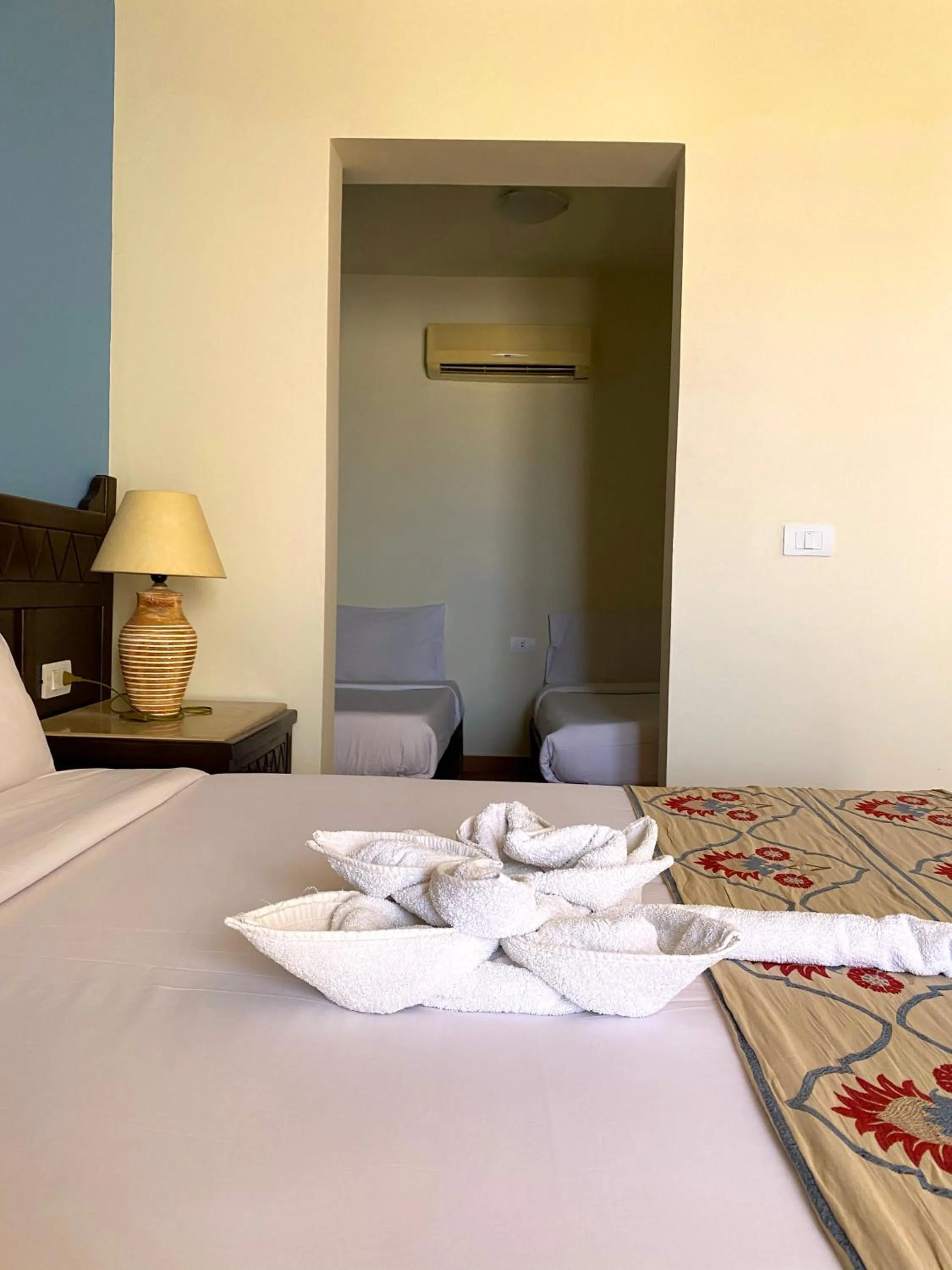 Family, Bed in ONATTI Beach Resort - Marsa Alam