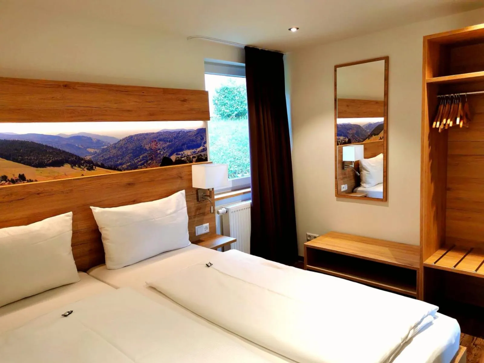 Bedroom, Bed in Hotel & Chalets Herrihof