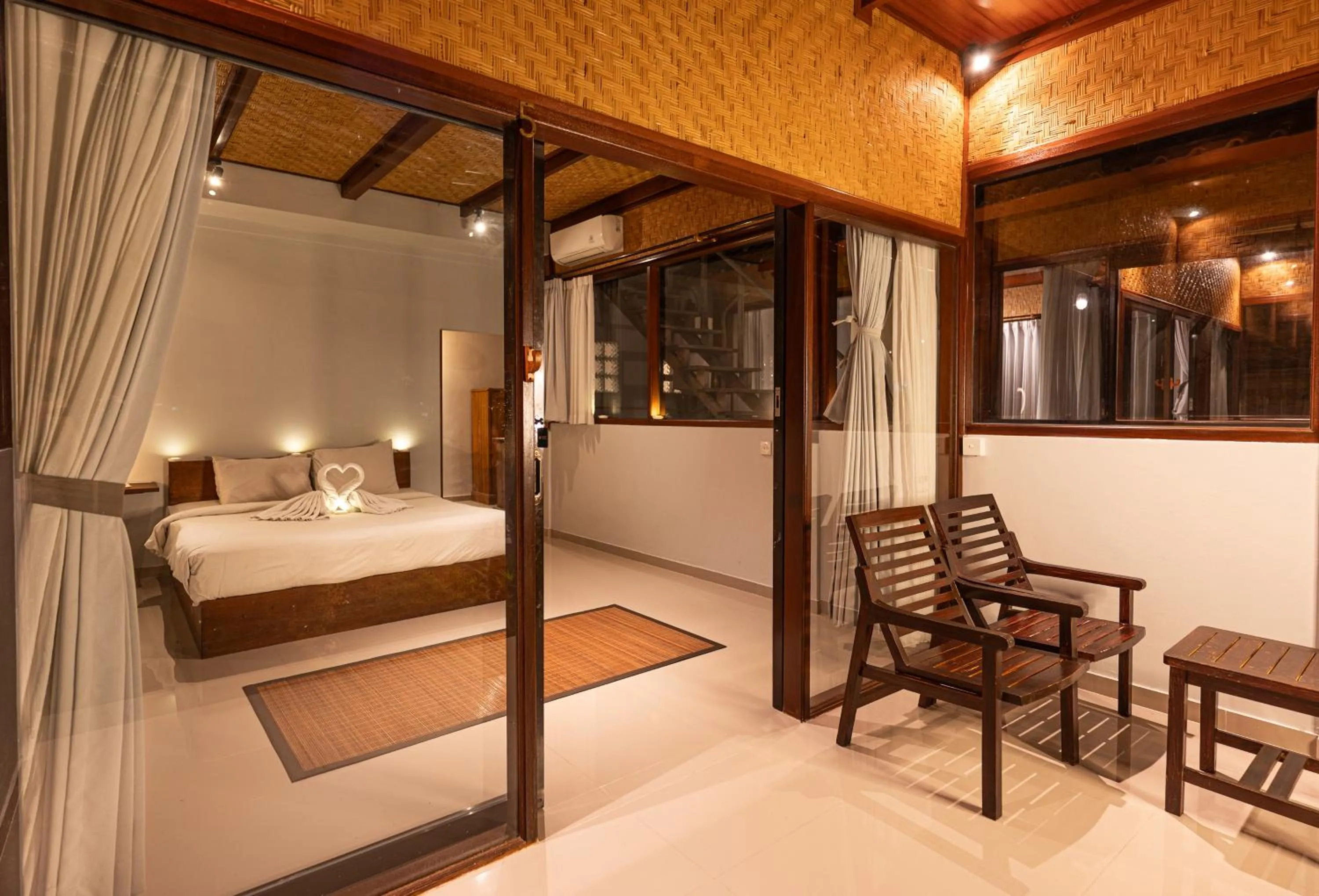 Bed in Canggu Wooden Green Paradise