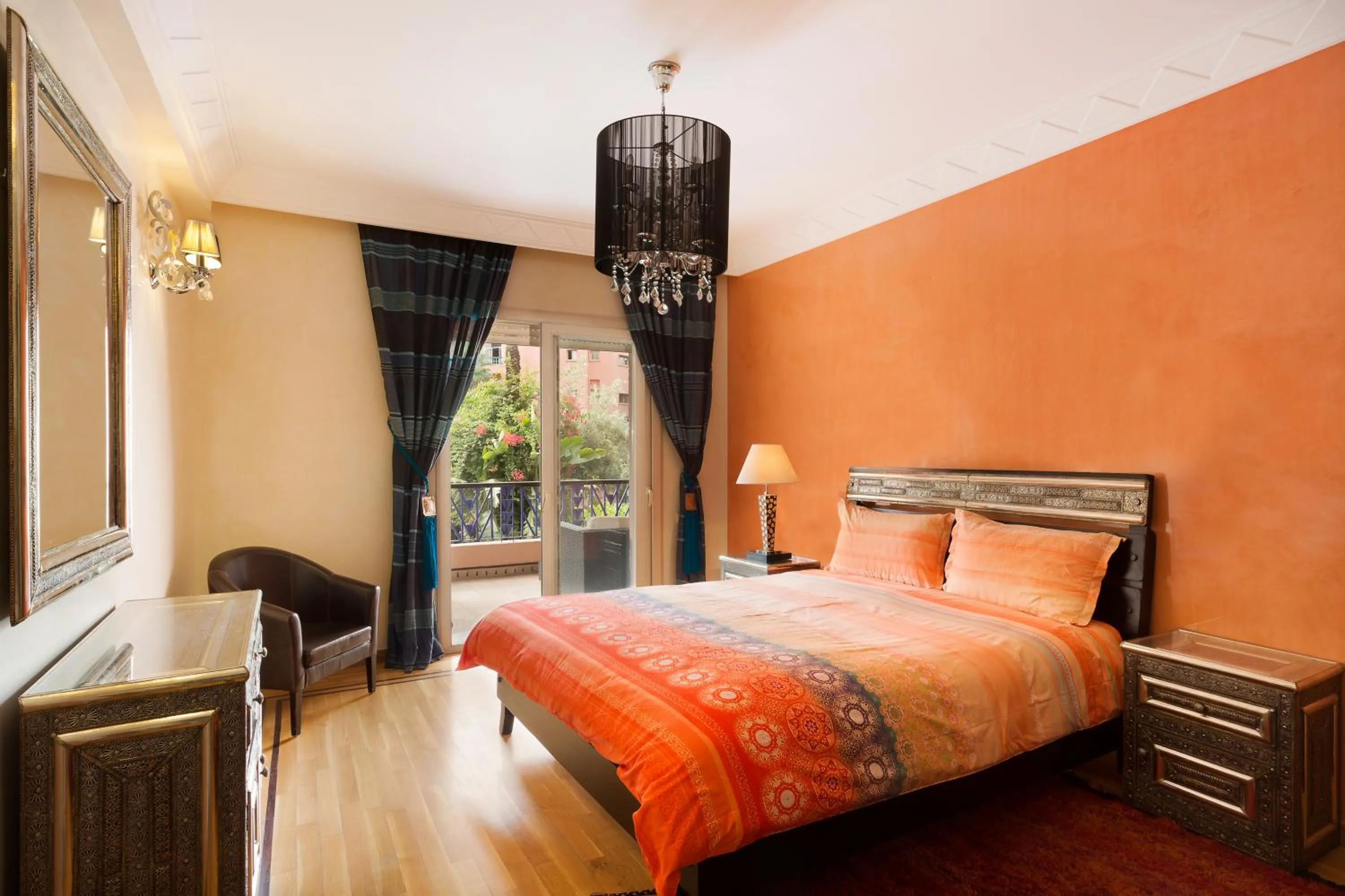 Bed in The Sapphire Apartment with Private Swimming Pool & Hot Tub - Hivernage Quarter - By Goldex Marrakech