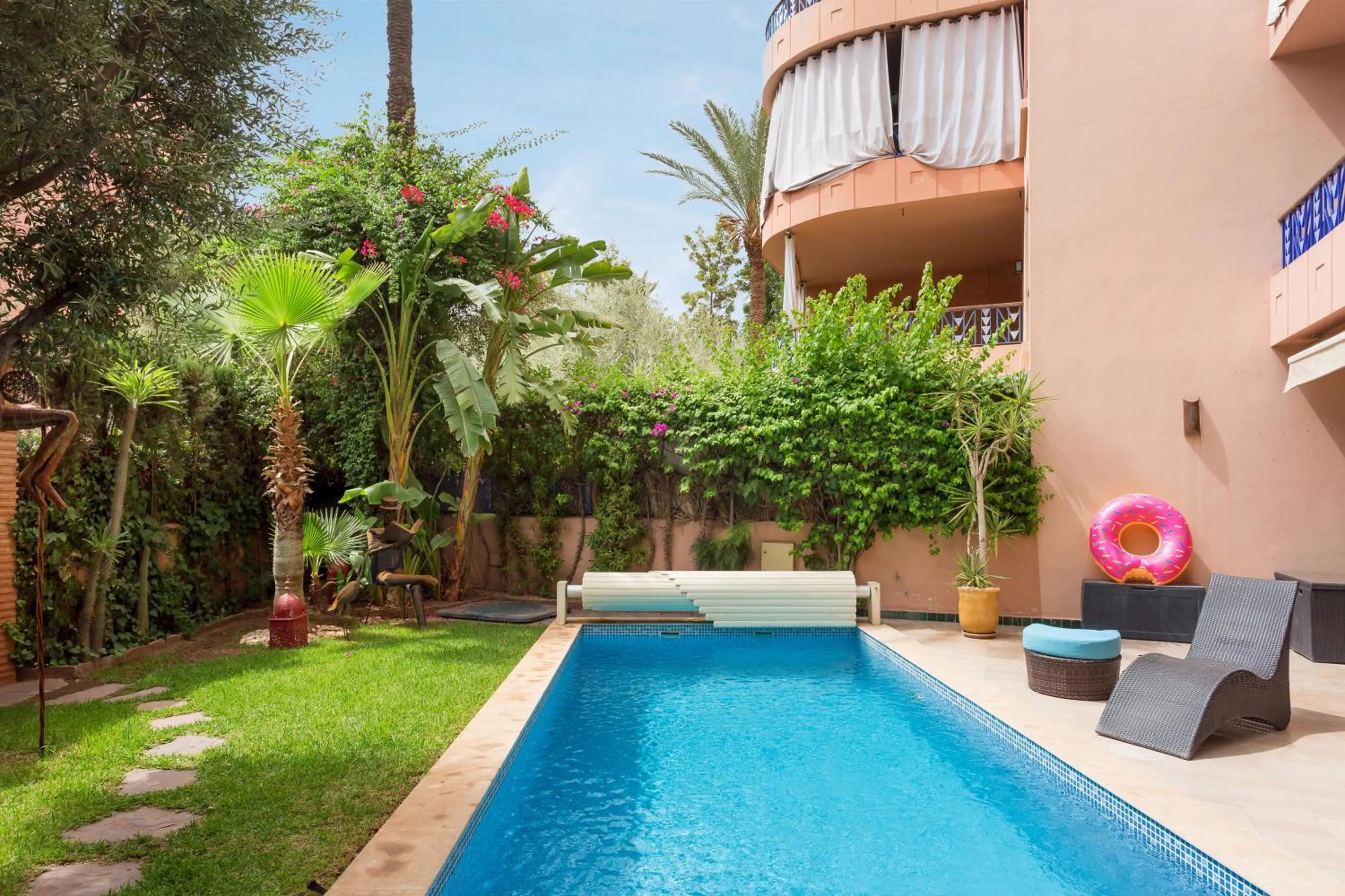 The Sapphire Apartment with Private Swimming Pool & Hot Tub - Hivernage Quarter - By Goldex Marrakech