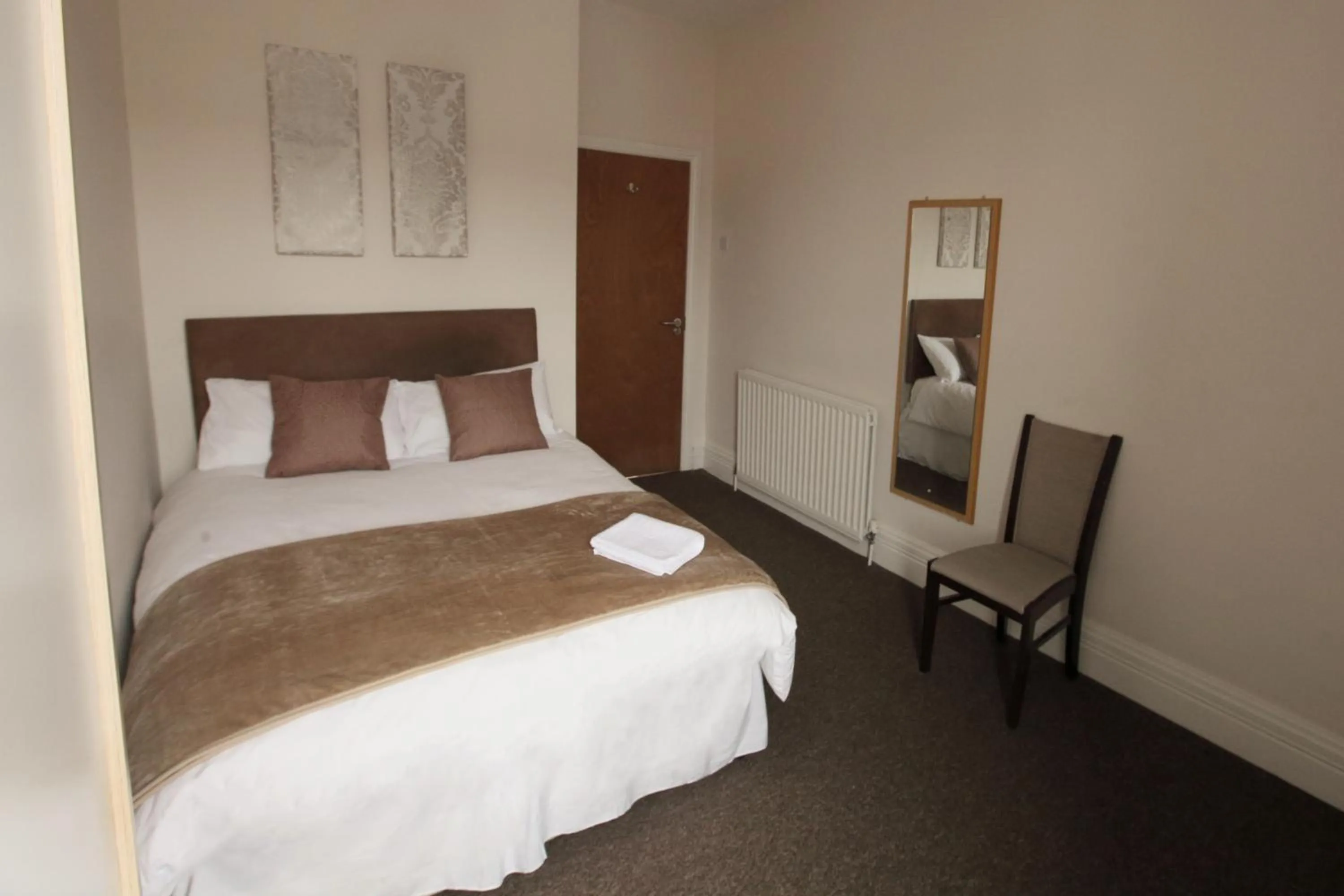 Bed in The Tavern Bed and Breakfast