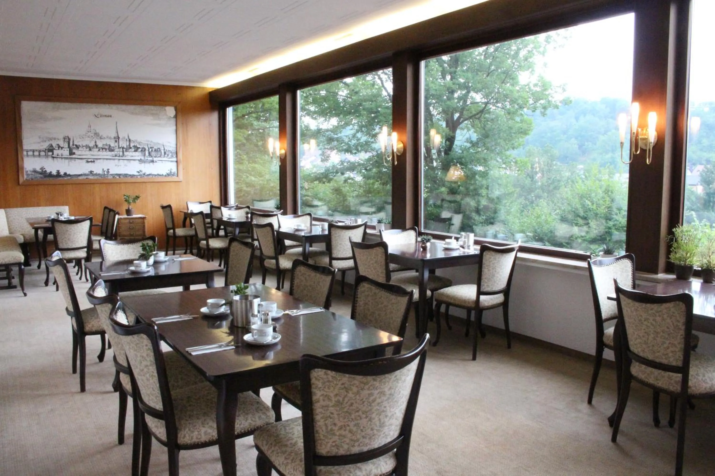 Restaurant/places to eat in Haus am Wald
