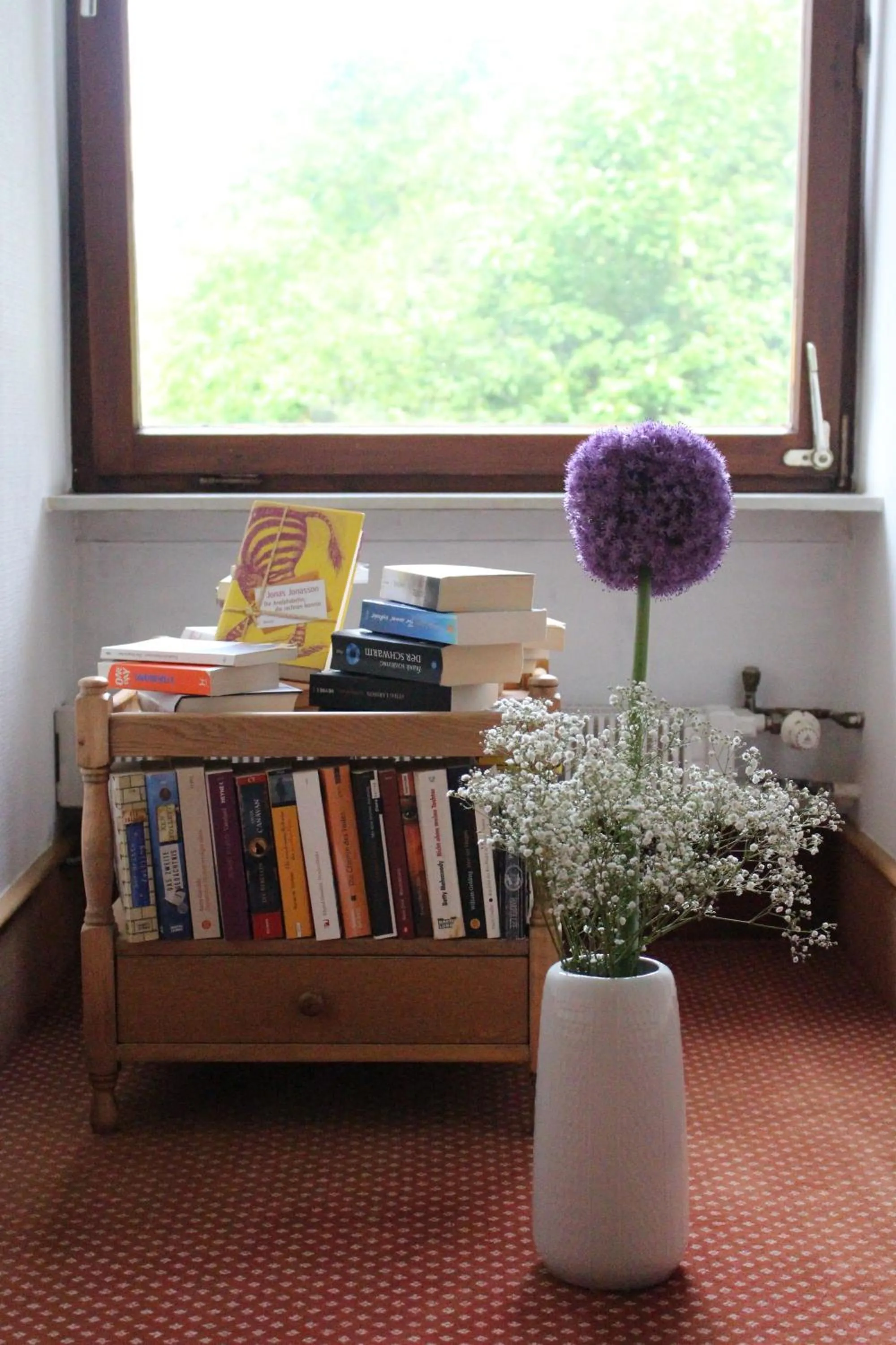 Library in Haus am Wald