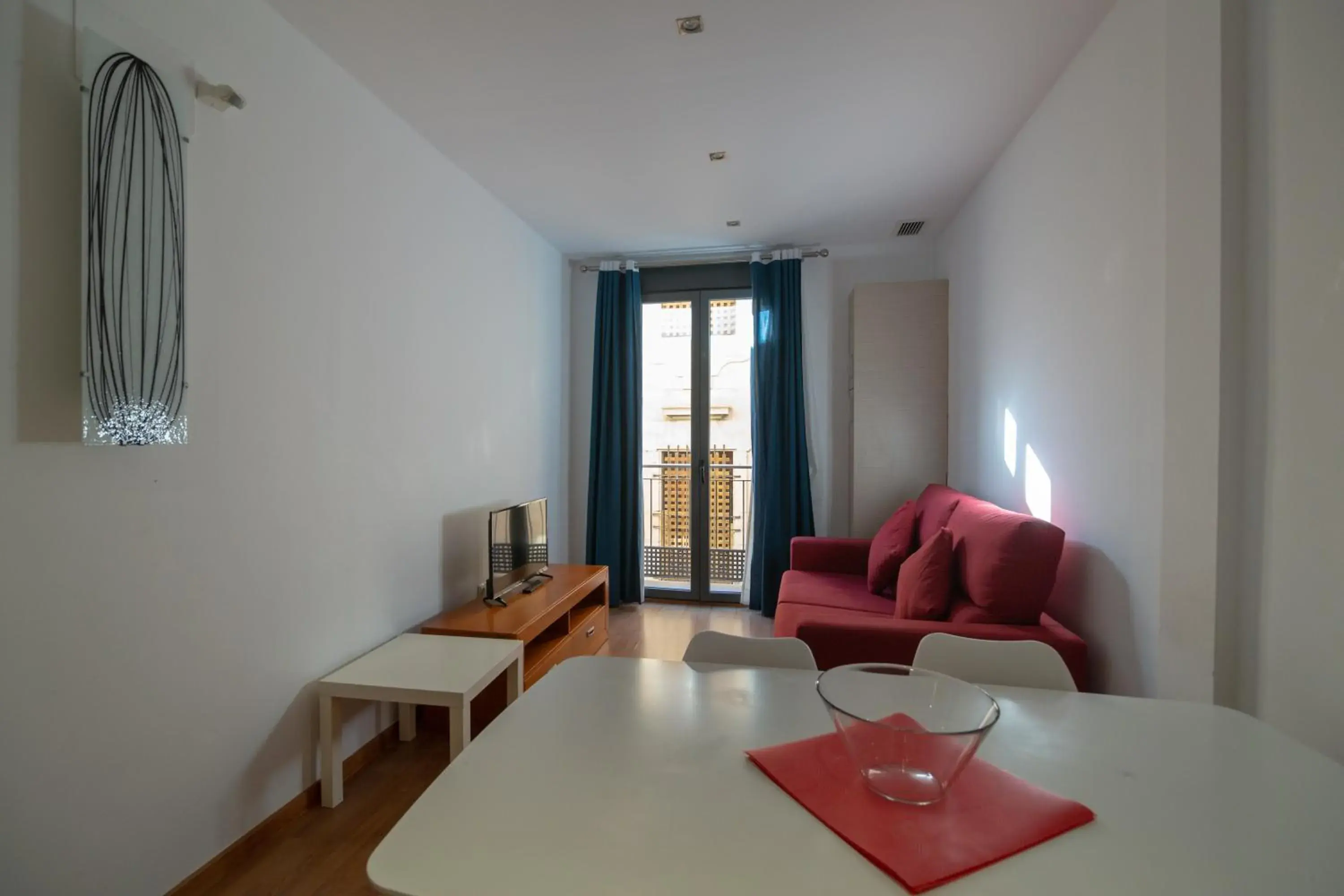 Two-Bedroom Apartment (4 Adults) in Apartamento El Carmen by Be Alicante Two-Bedroom Apartment (4 Adults) in Apartamento El Carmen by Be Alicante
