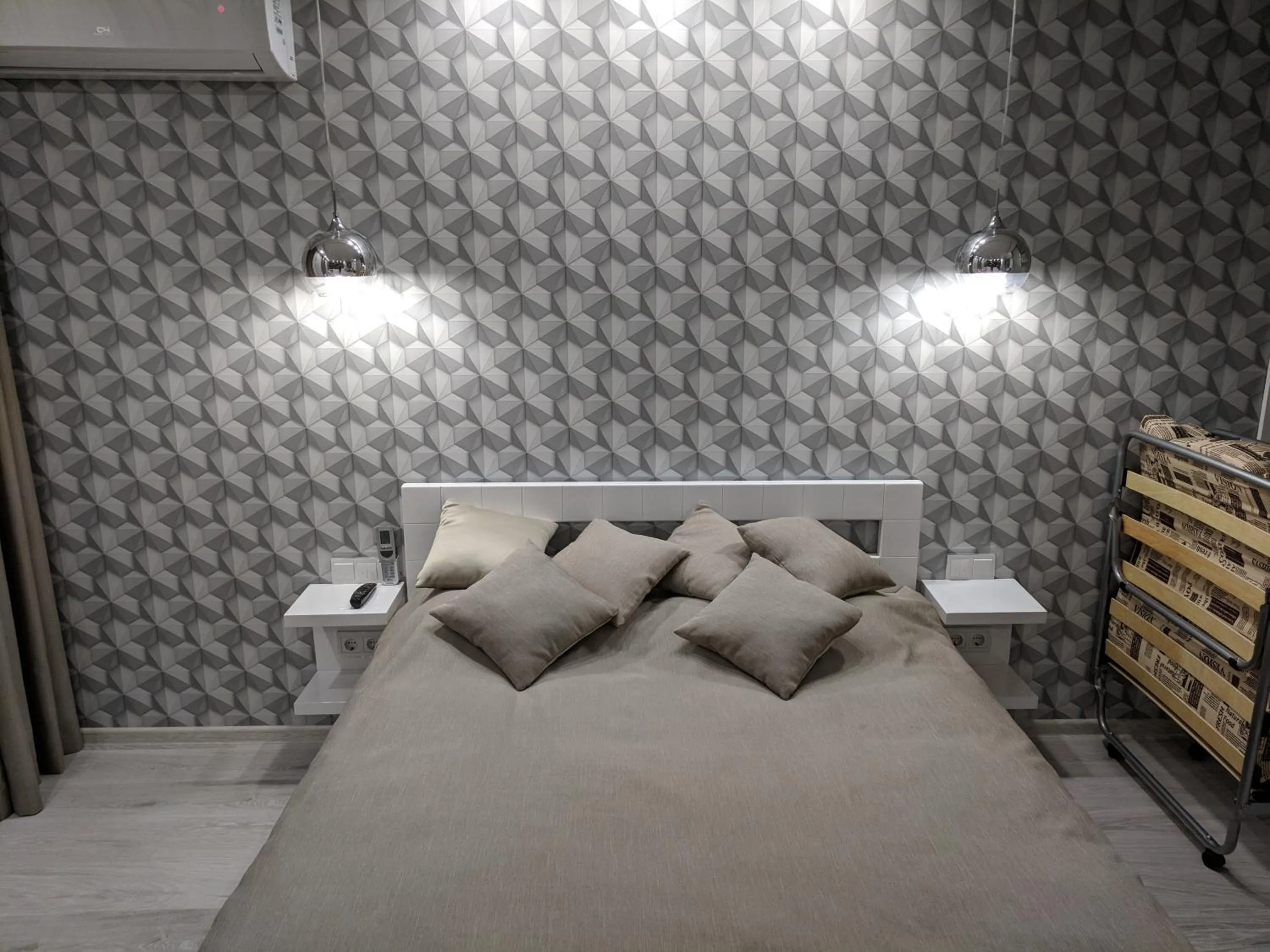 Bed in Apartment on Ekaterininskaya