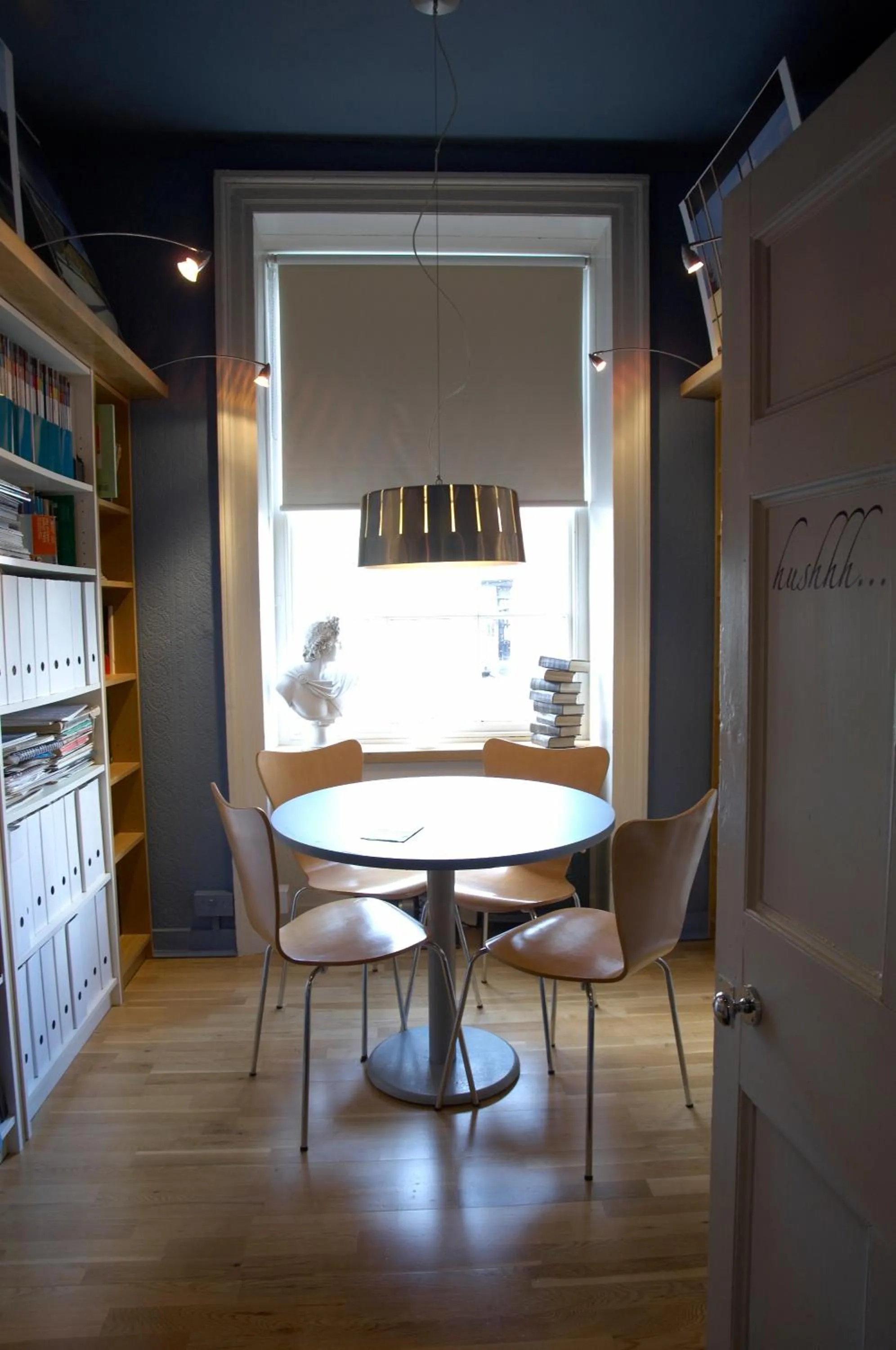 Library in manorhaus RUTHIN - manorhaus collection