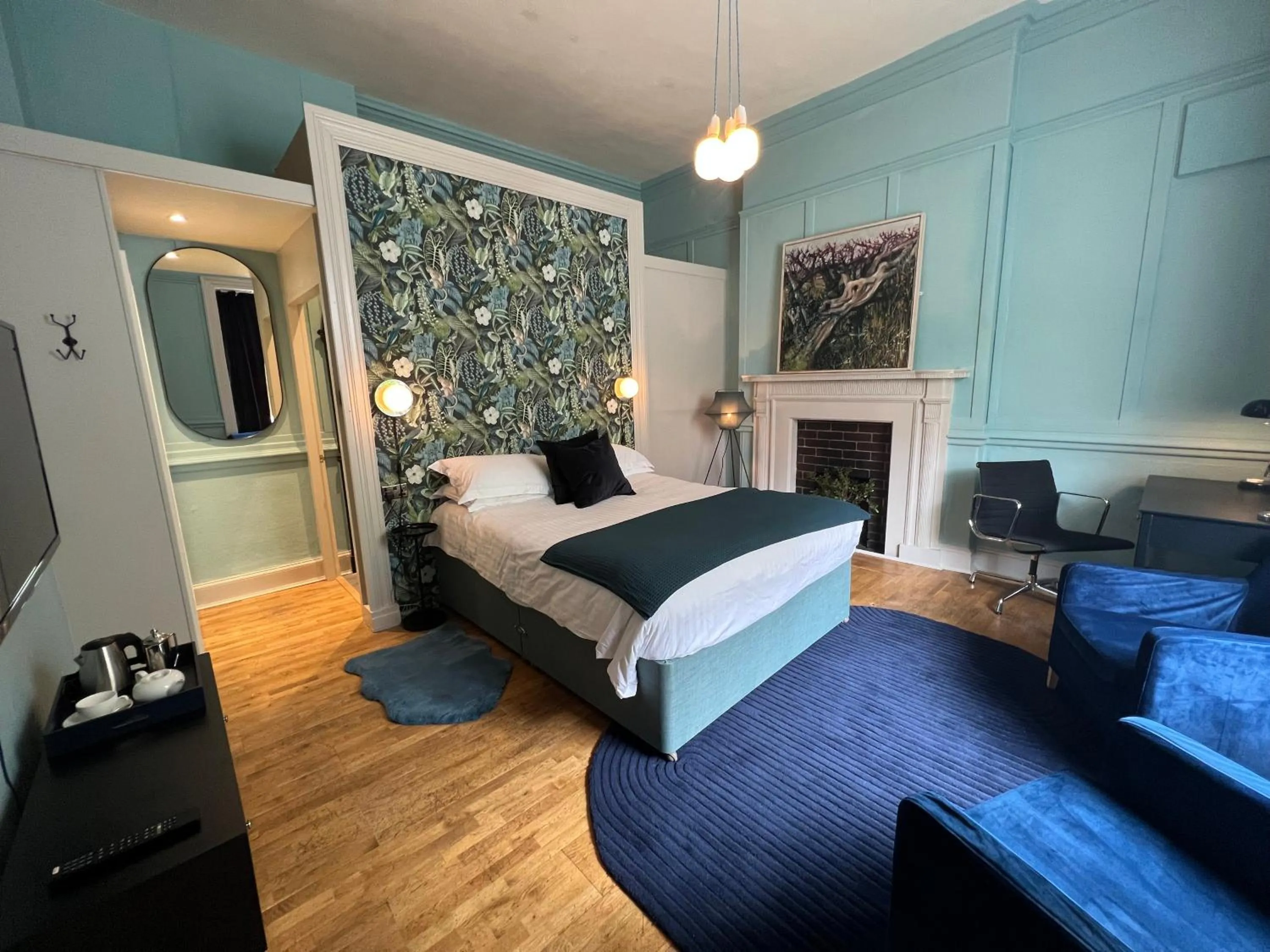 Bedroom, Bed in manorhaus RUTHIN - manorhaus collection