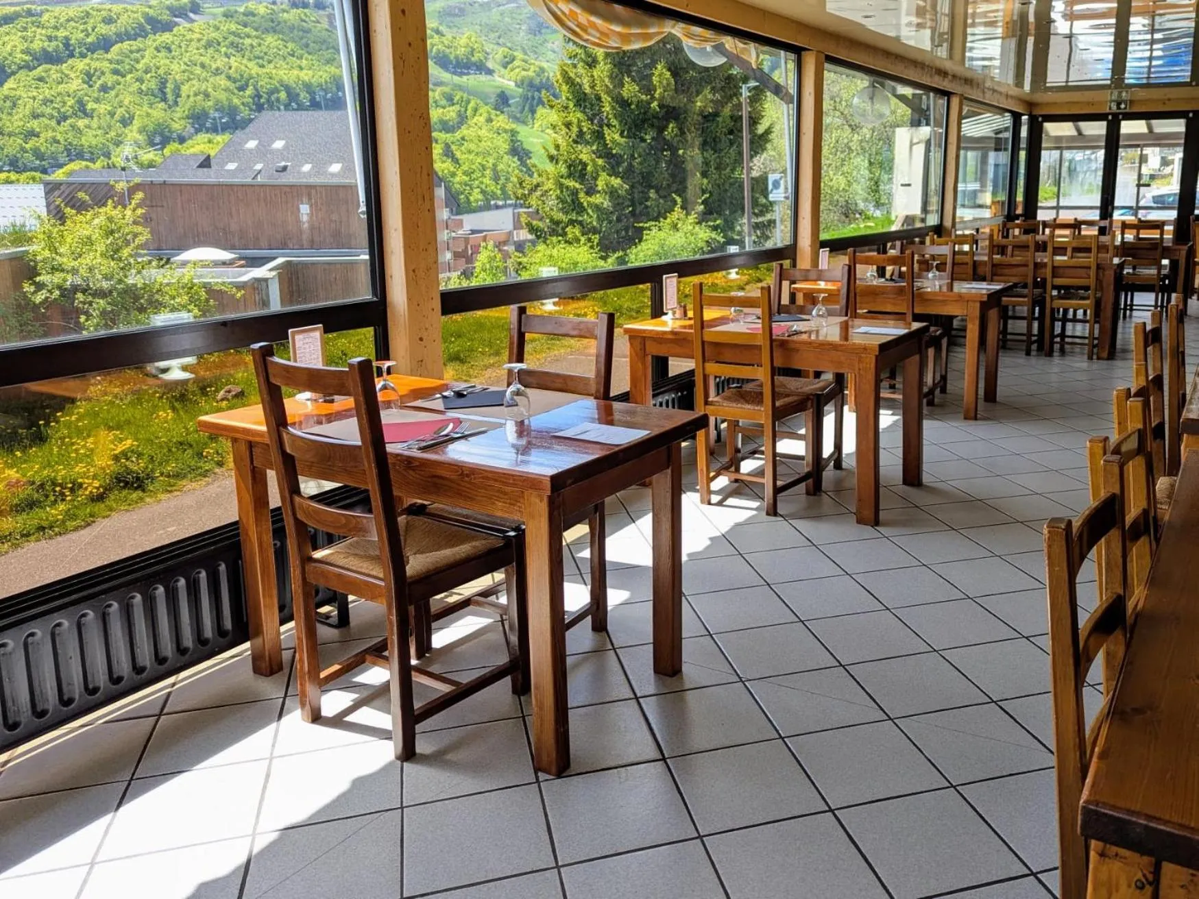 Restaurant/places to eat in Gergovia