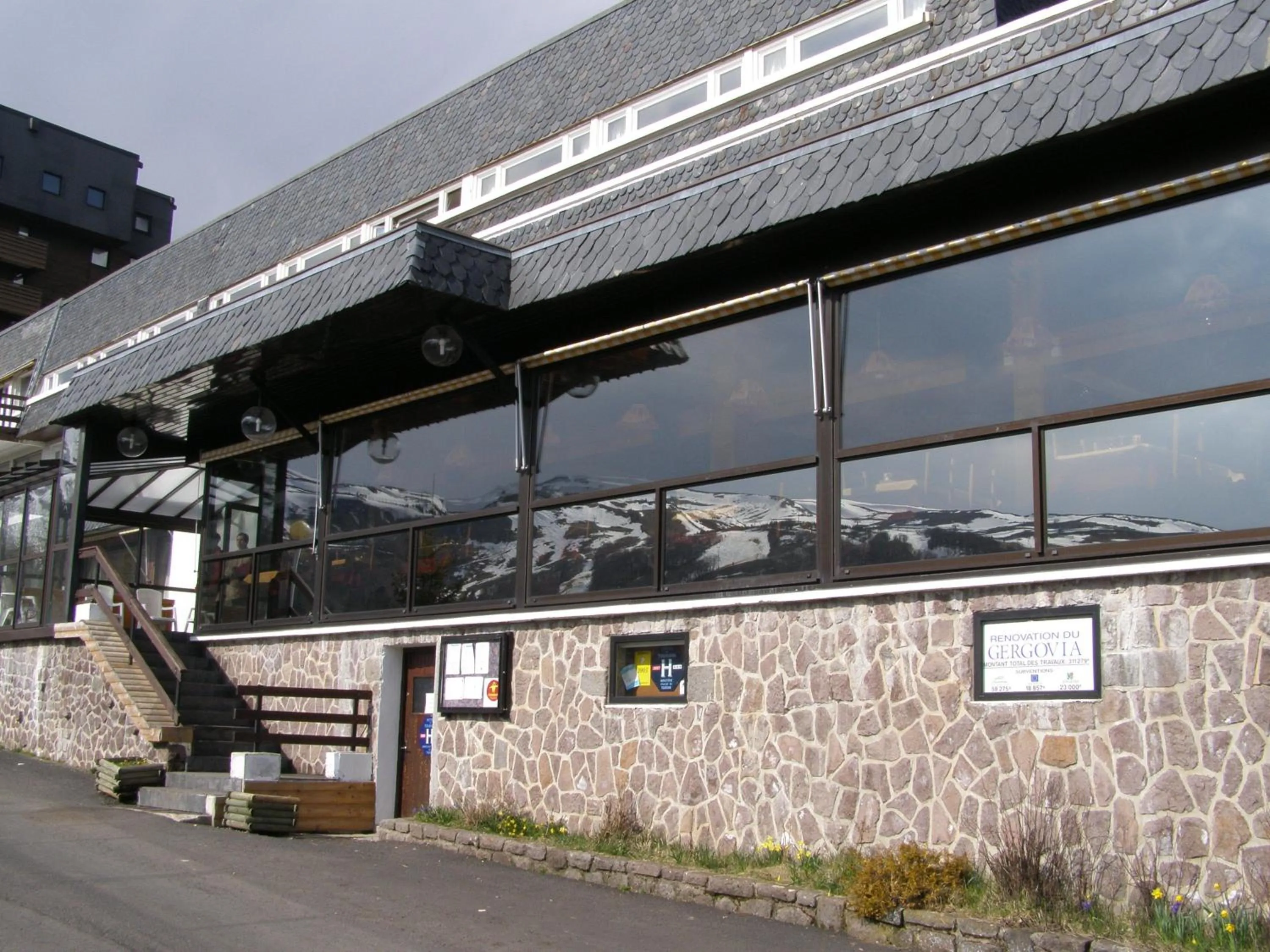 Facade/entrance in Gergovia