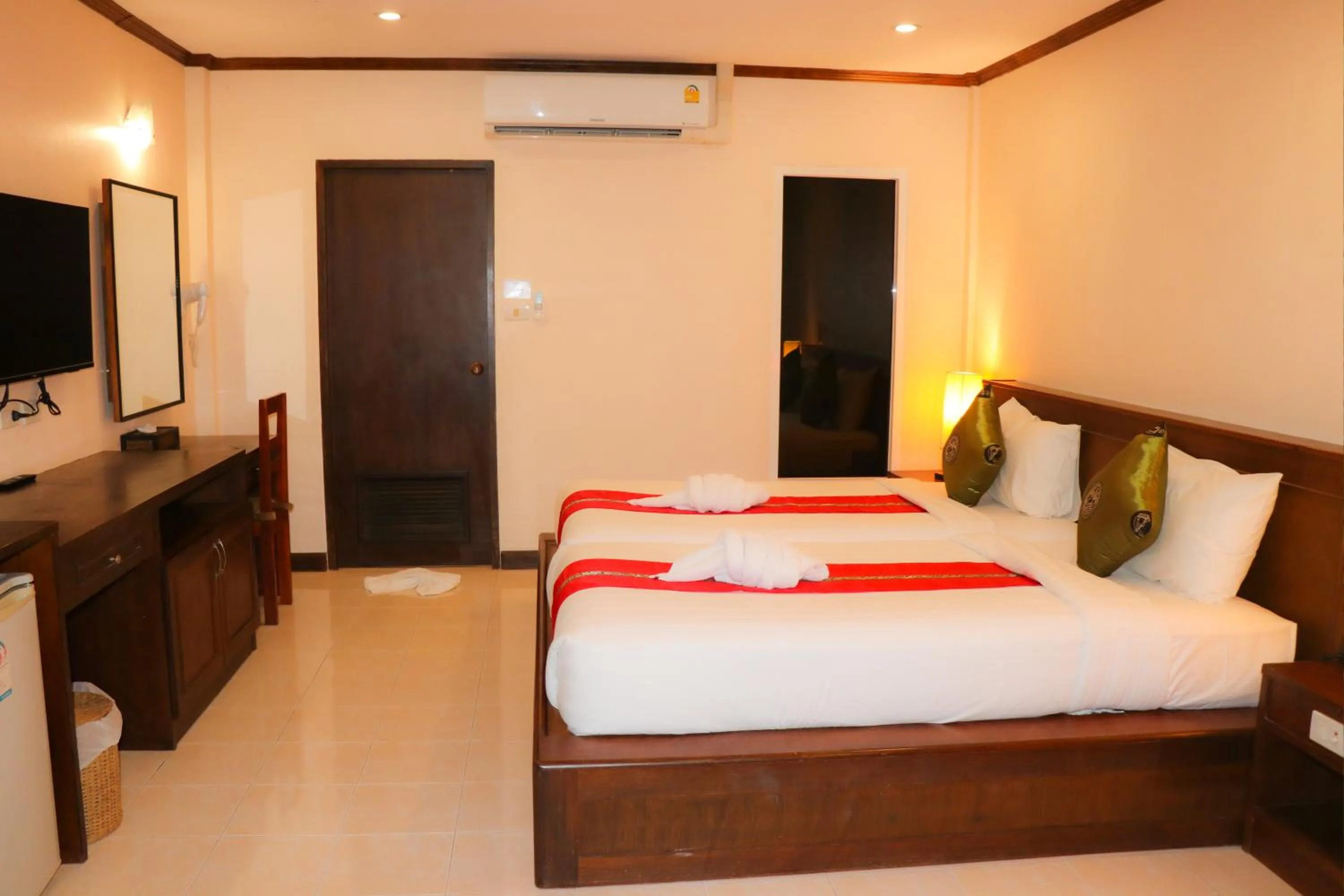 Bedroom, Bed in Andaman Seaside Resort Bangtao Beach
