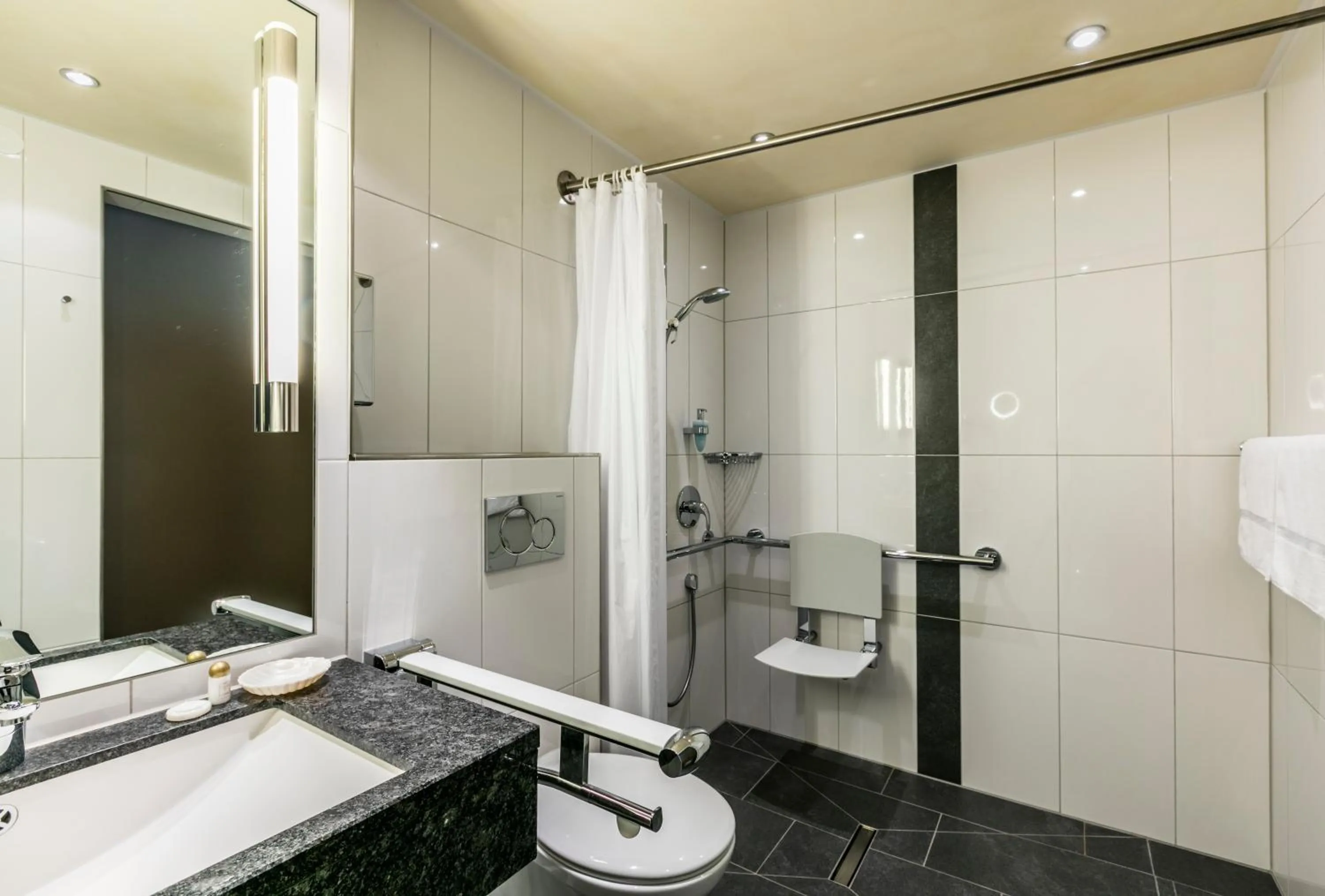 Shower in Hotel Restaurant Krone & Wellness - Schopfheim