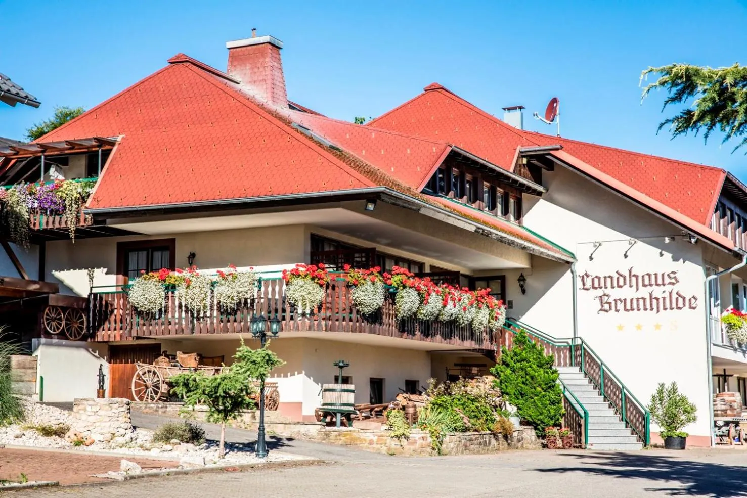 Facade/entrance in Hotel Restaurant Krone & Wellness - Schopfheim