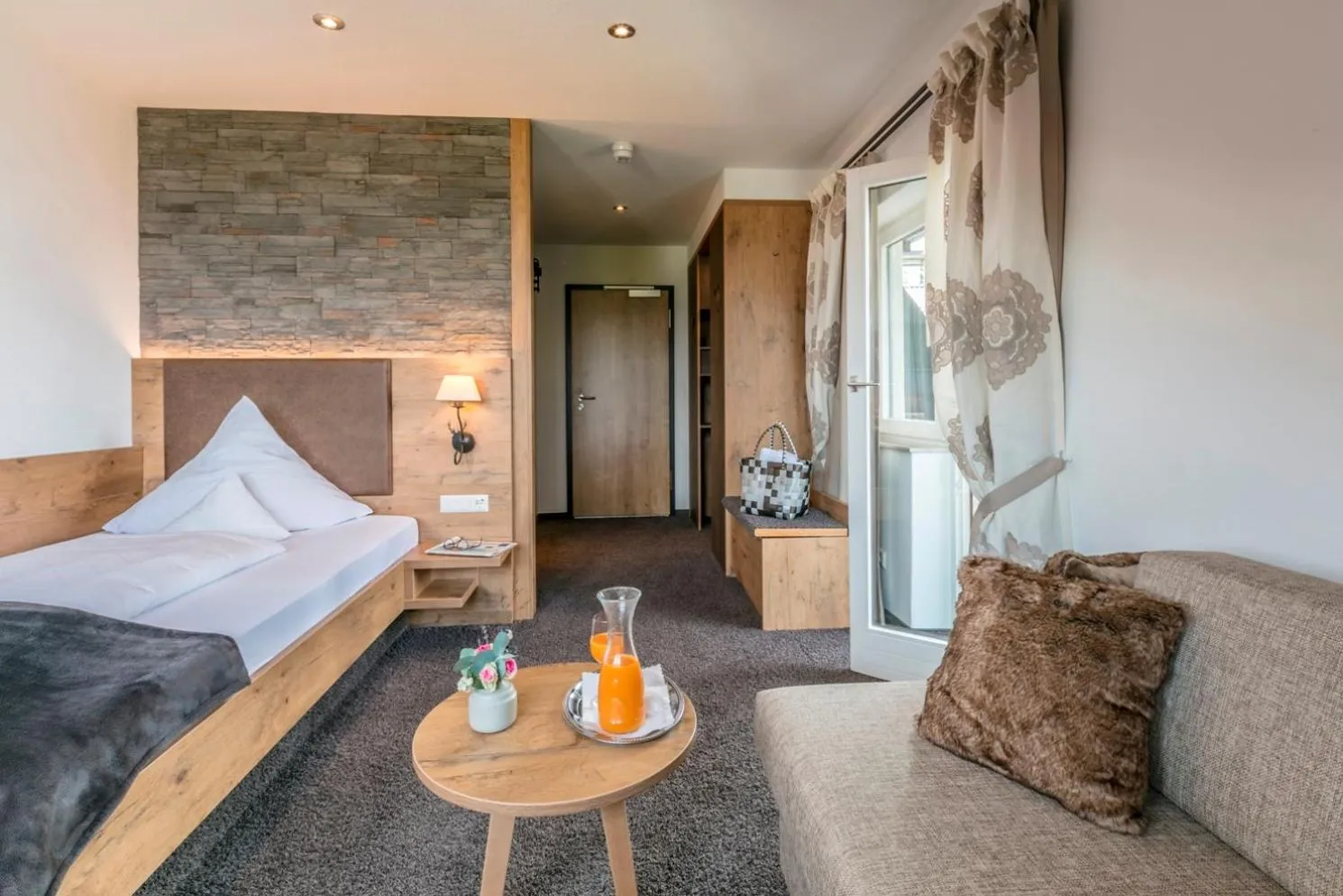 Photo of the whole room, Bed in Hotel Restaurant Krone & Wellness - Schopfheim