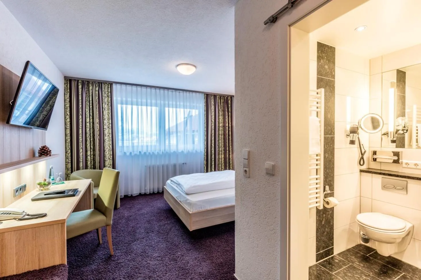 Photo of the whole room, Bed in Hotel Restaurant Krone & Wellness - Schopfheim