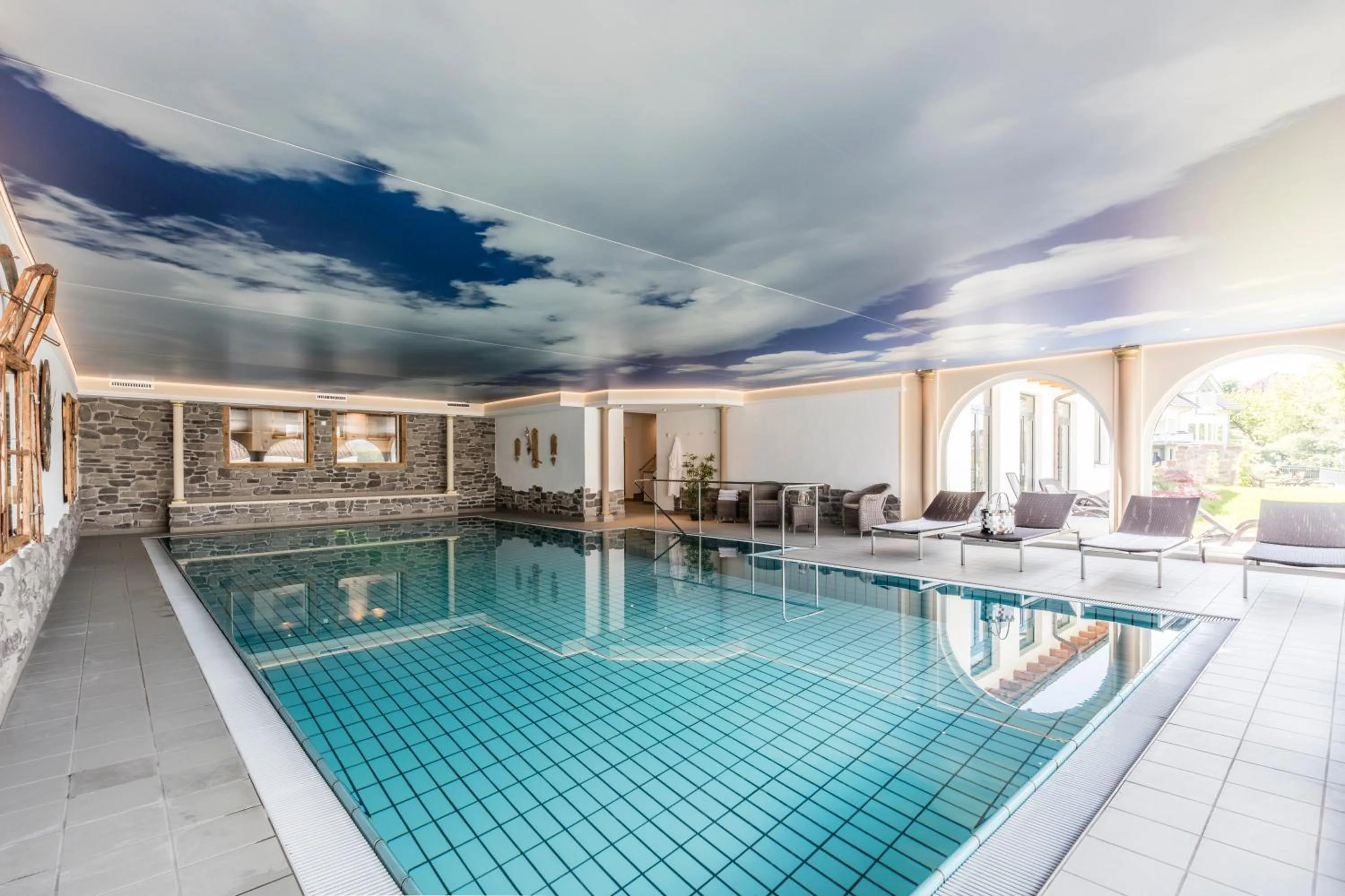 Swimming pool in Hotel Restaurant Krone & Wellness - Schopfheim