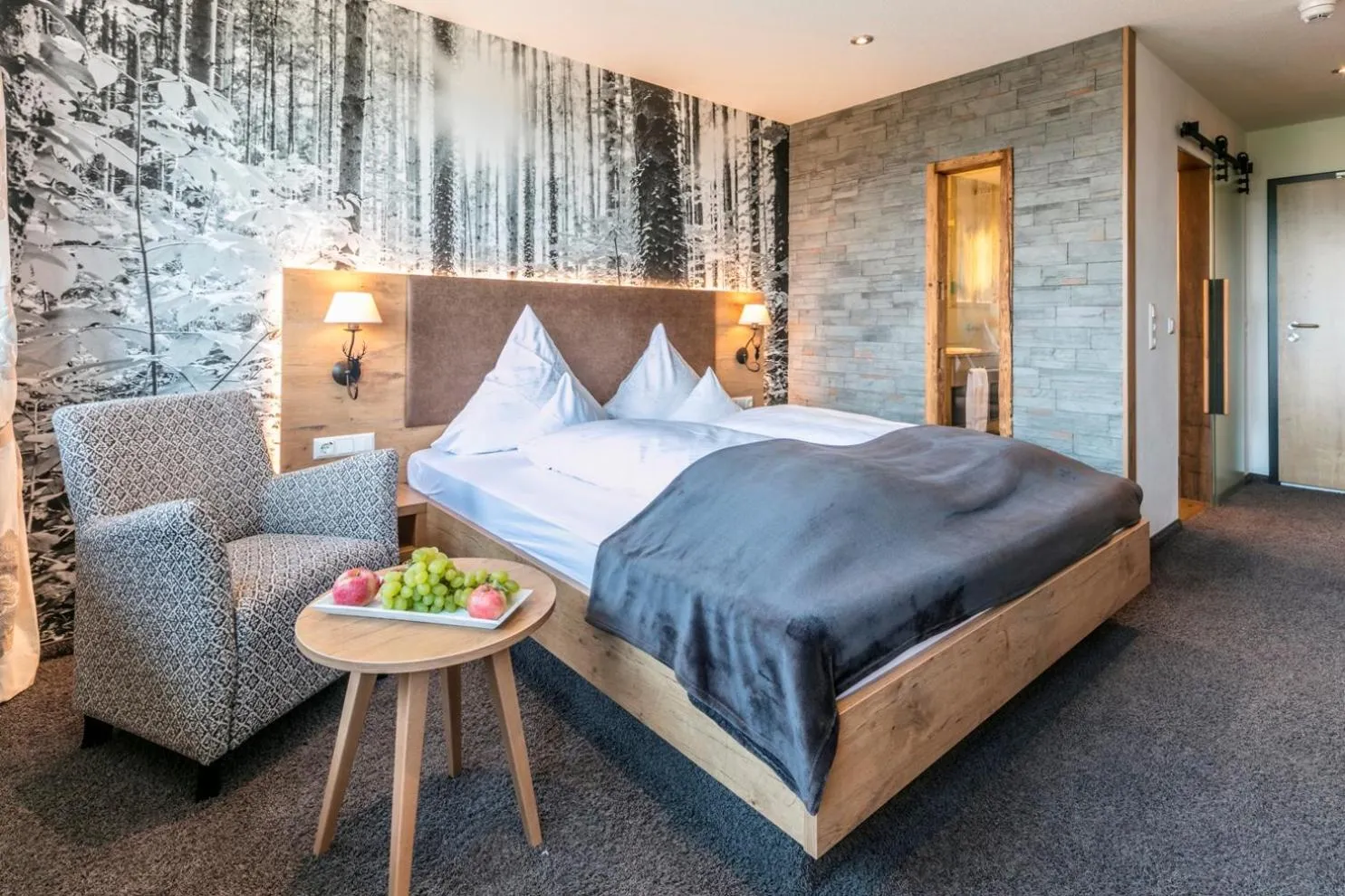 Photo of the whole room, Bed in Hotel Restaurant Krone & Wellness - Schopfheim