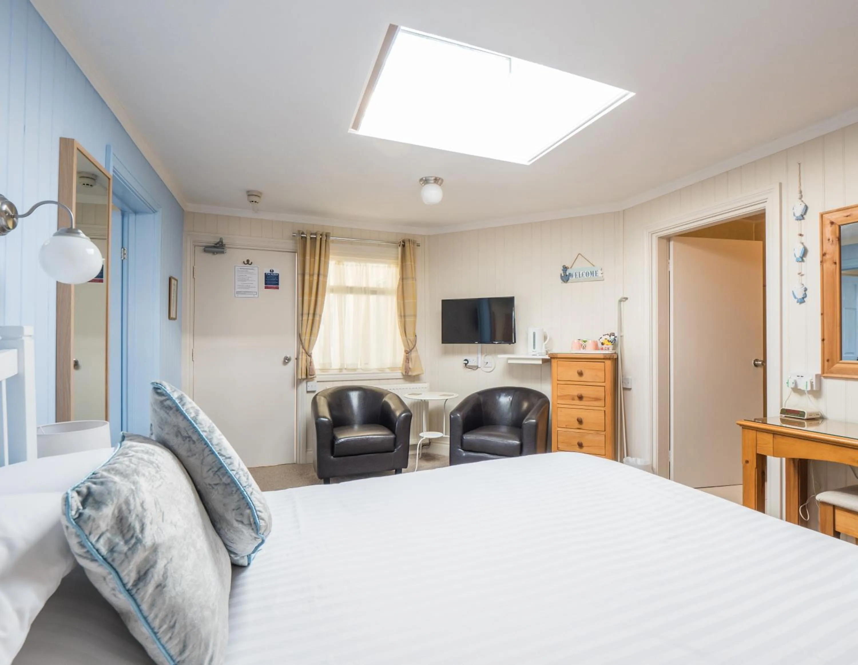 Bedroom, Bed in The Grafton Guest House