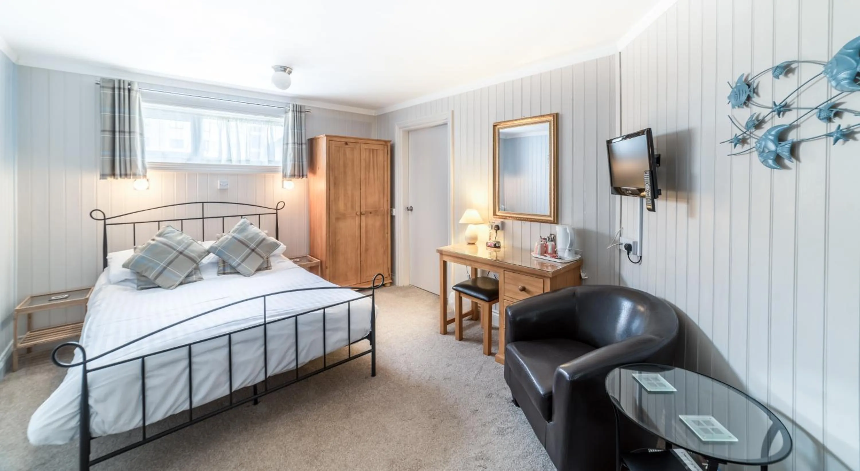 Bed in The Grafton Guest House