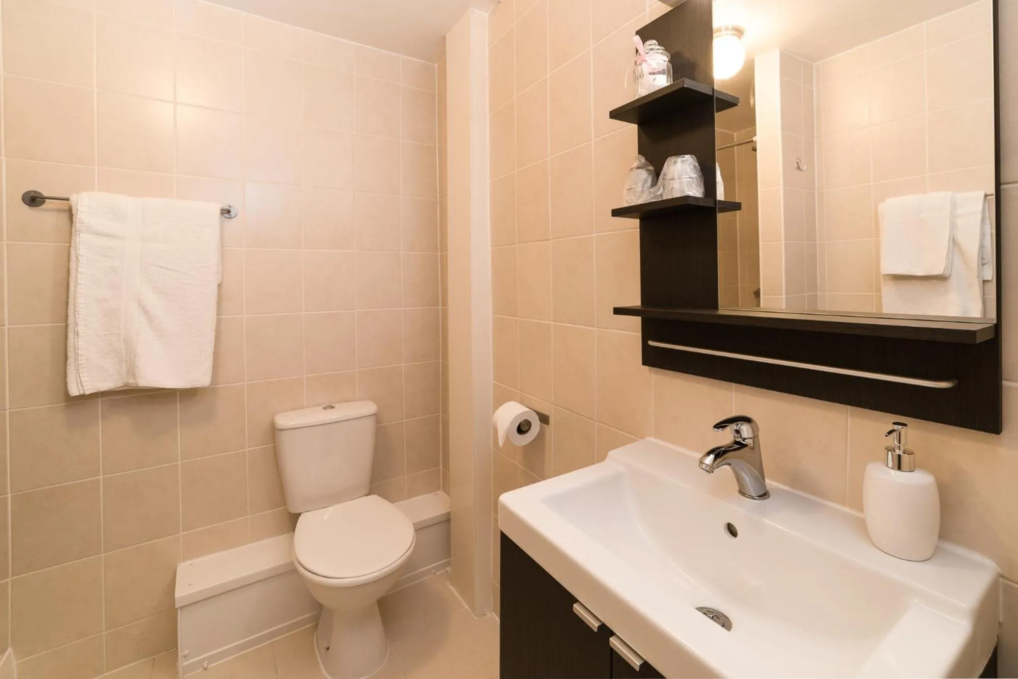 Bathroom in The Grafton Guest House