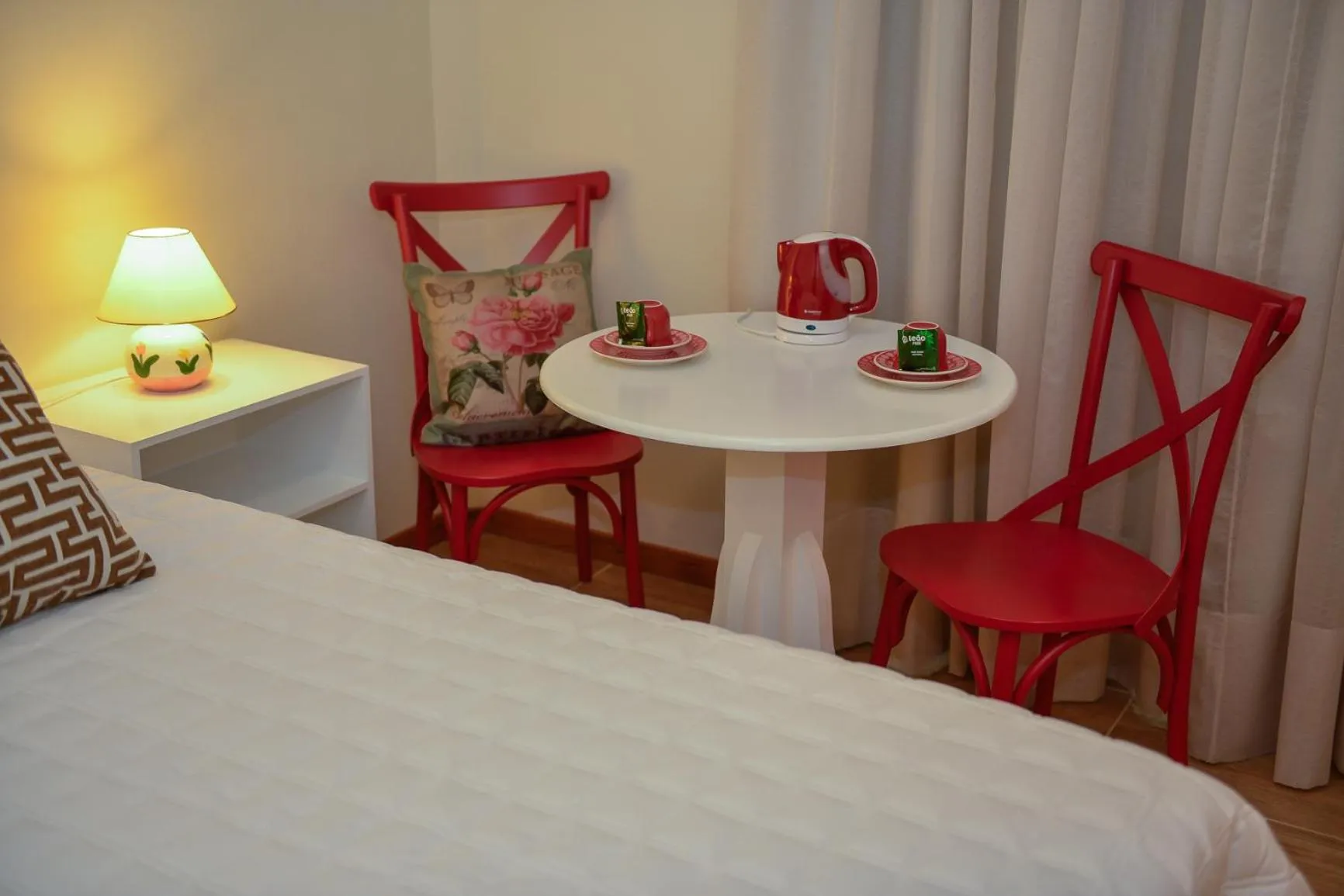 Living room, Bed in Pousada Dom Capudi