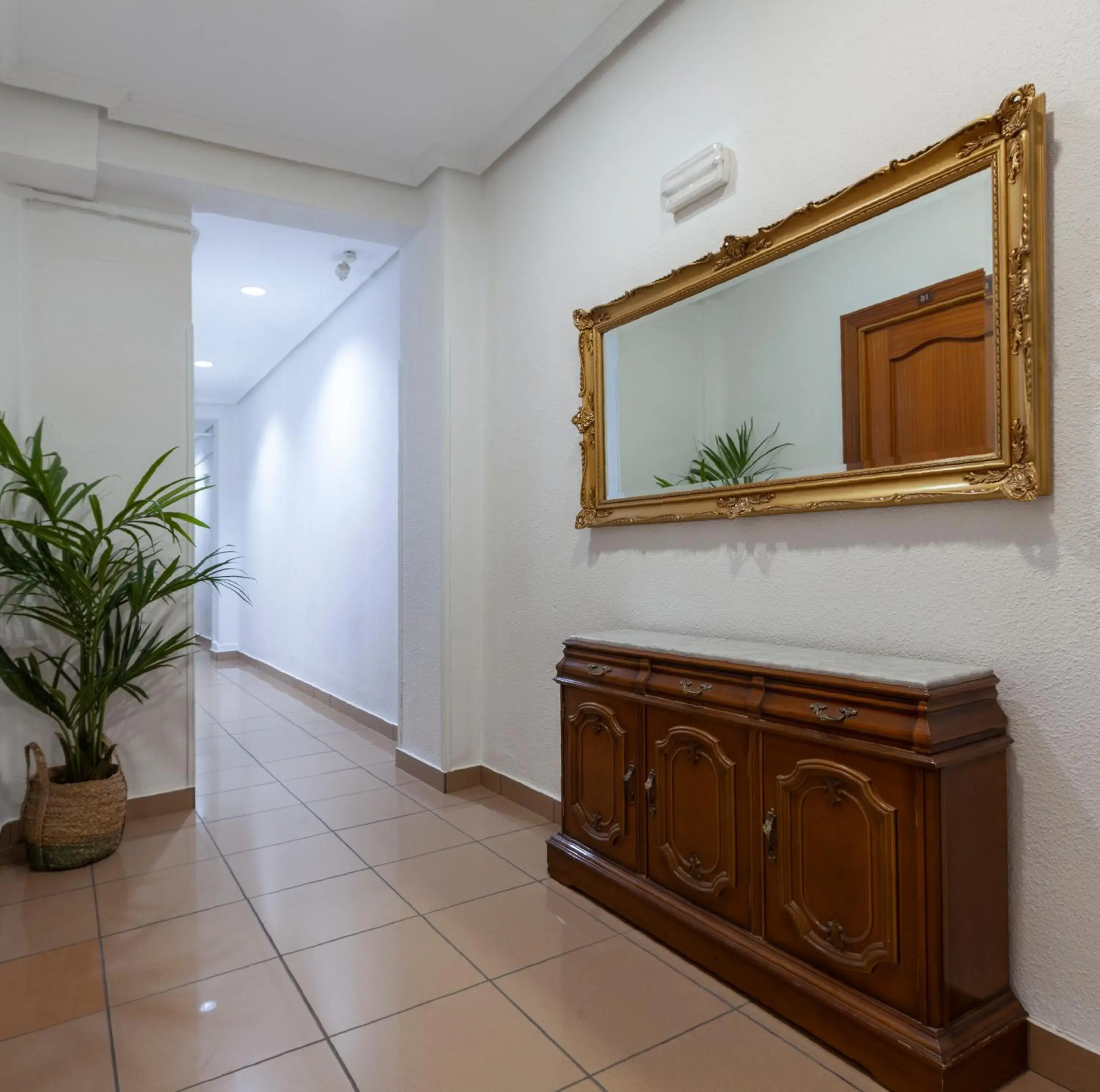 Lobby or reception, Bathroom in Hostal Maria Luisa