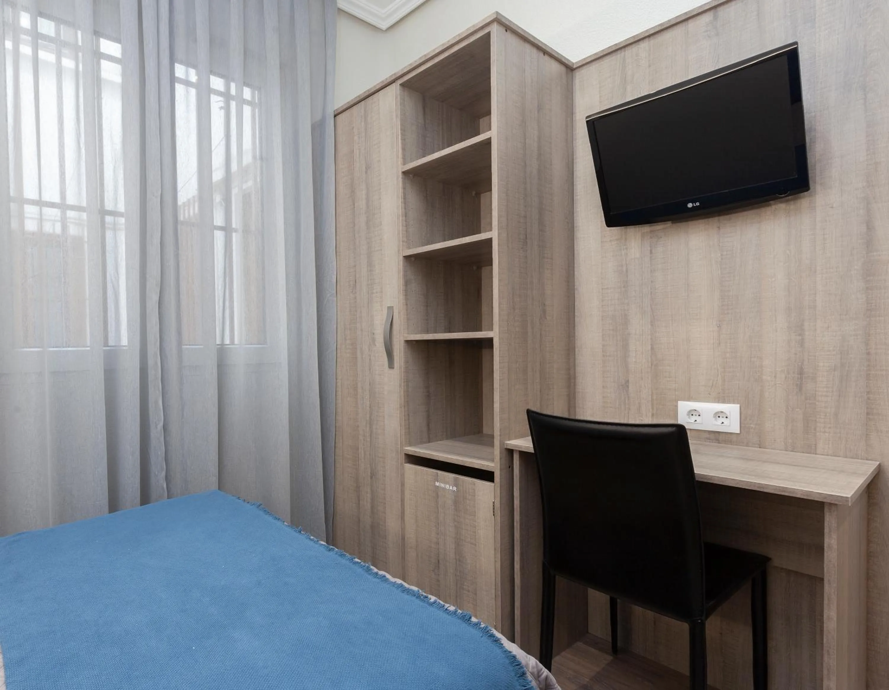 Photo of the whole room, Bed in Hostal María Luisa