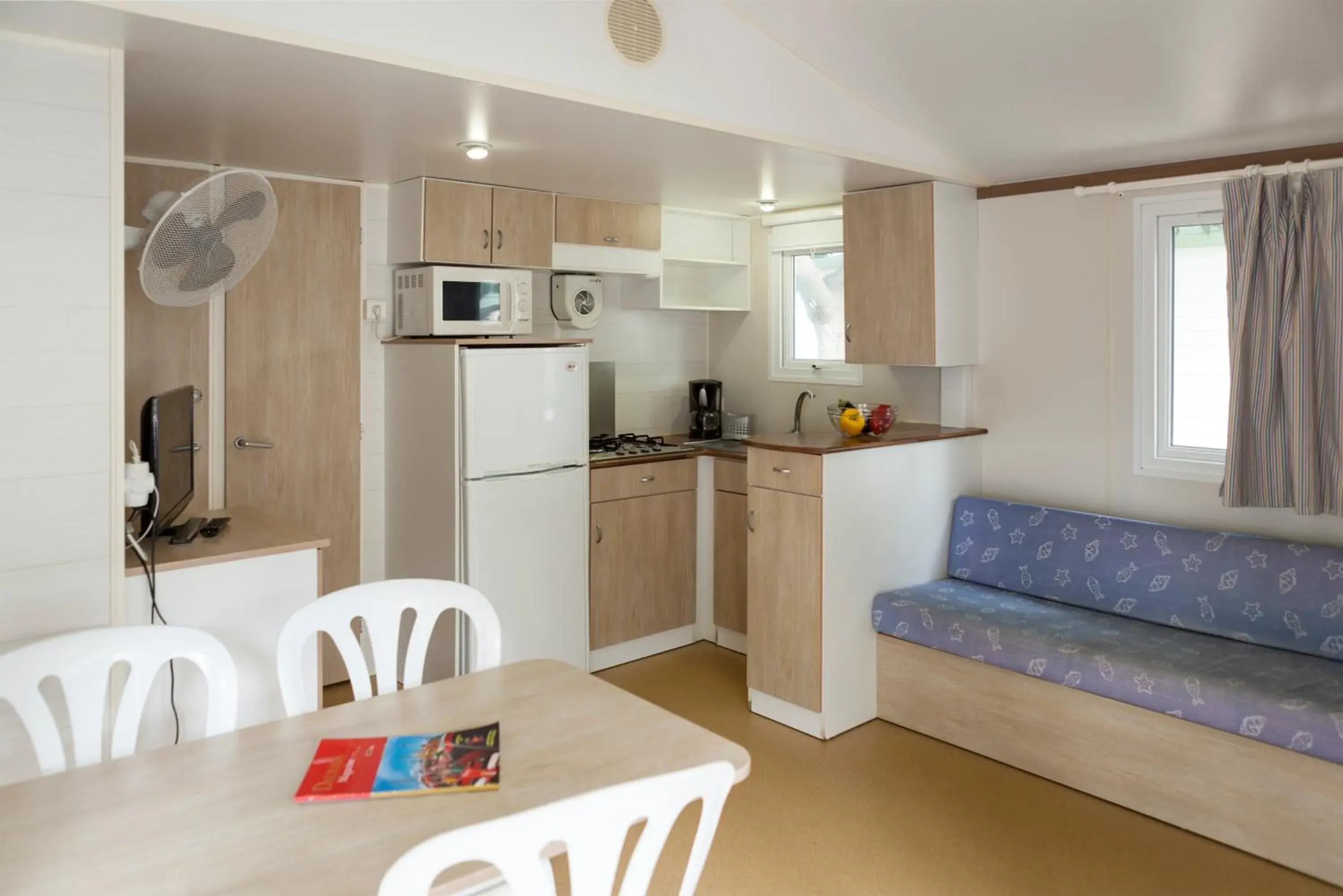 Property building in Camping Platja Cambrils Property building in Camping Platja Cambrils