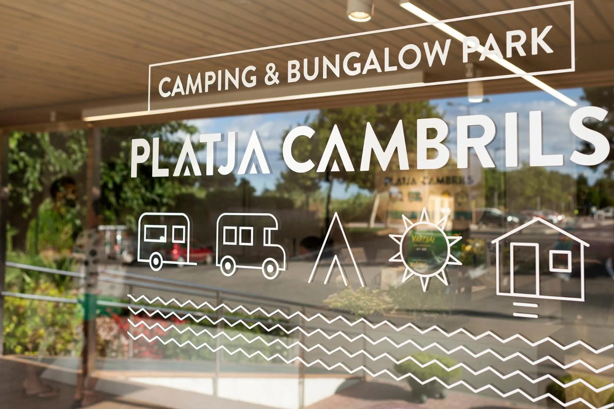 Property logo or sign in Camping Platja Cambrils
