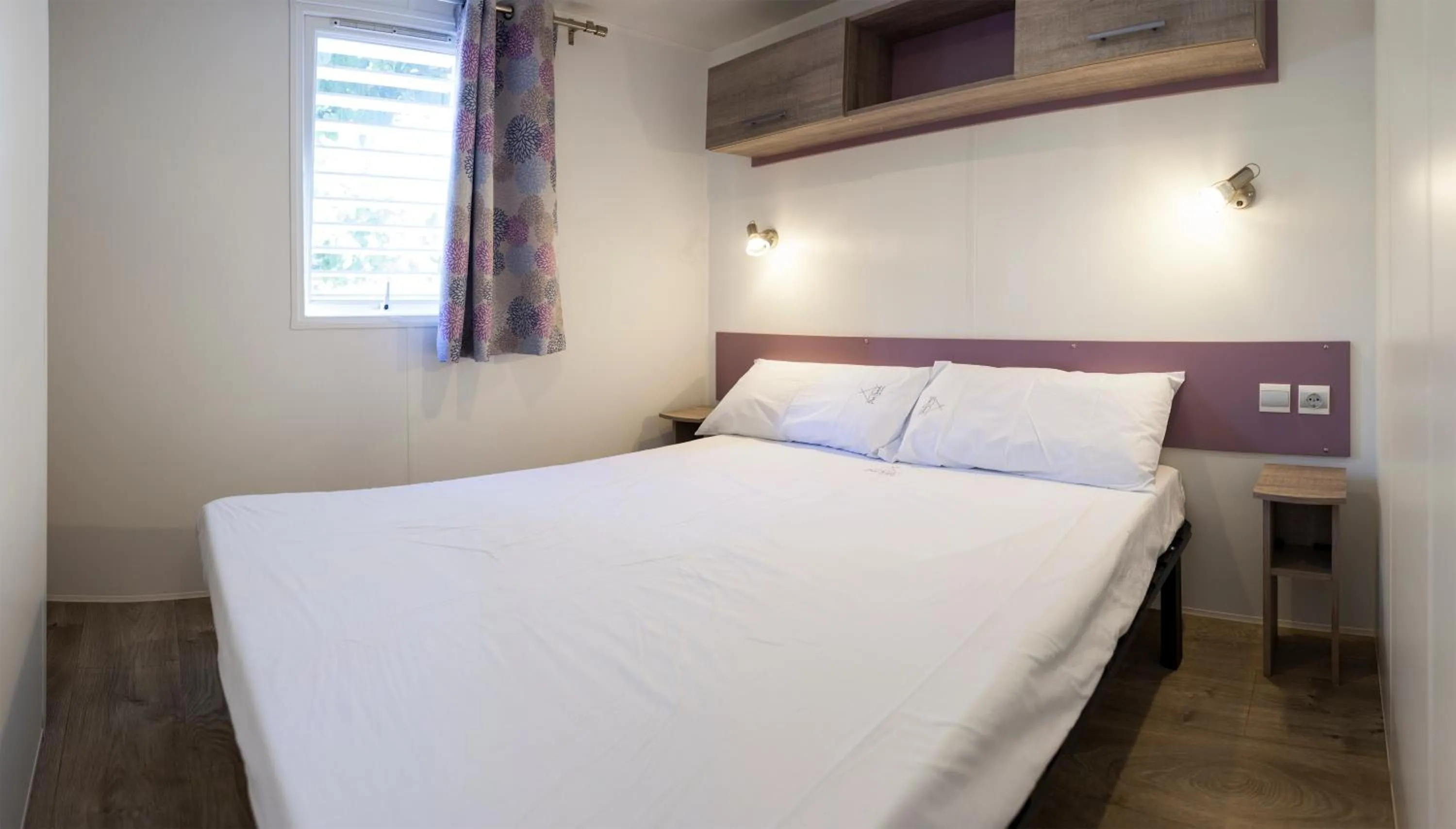 Bed in Camping Platja Cambrils