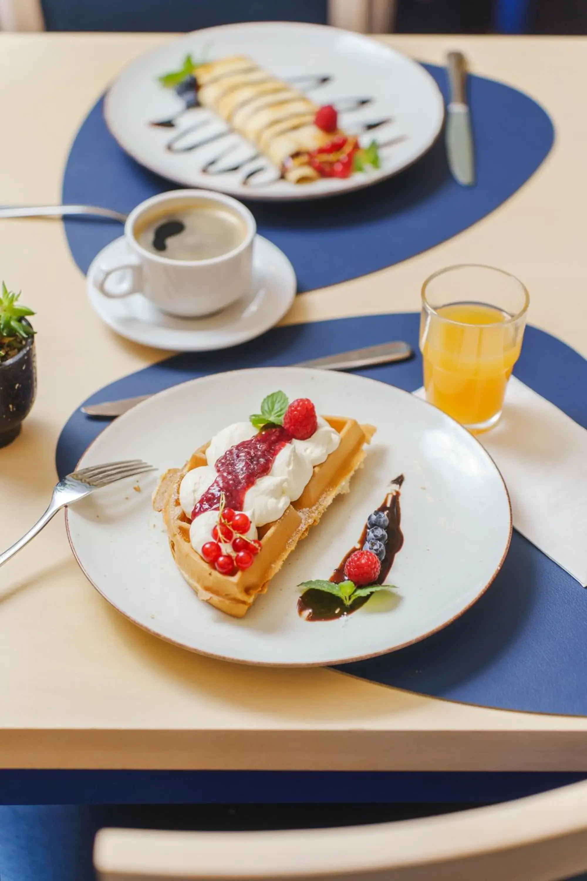 Breakfast in Hotel Dom Zdrojowy Resort & SPA - Destigo Hotels Breakfast in Hotel Dom Zdrojowy Resort & SPA - Destigo Hotels