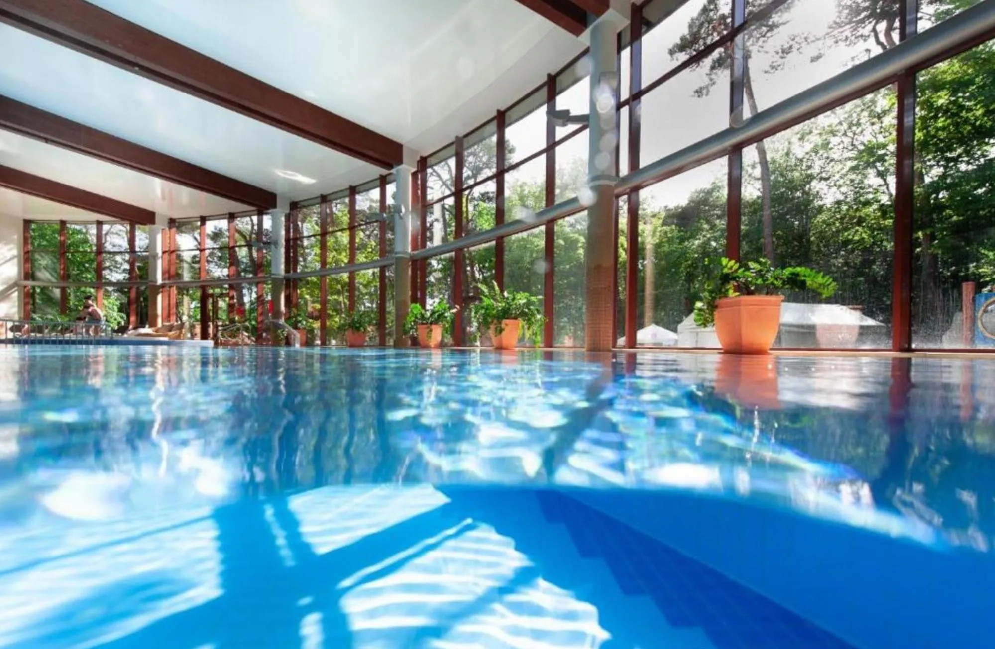 Swimming pool in Hotel Dom Zdrojowy Resort & SPA - Destigo Hotels