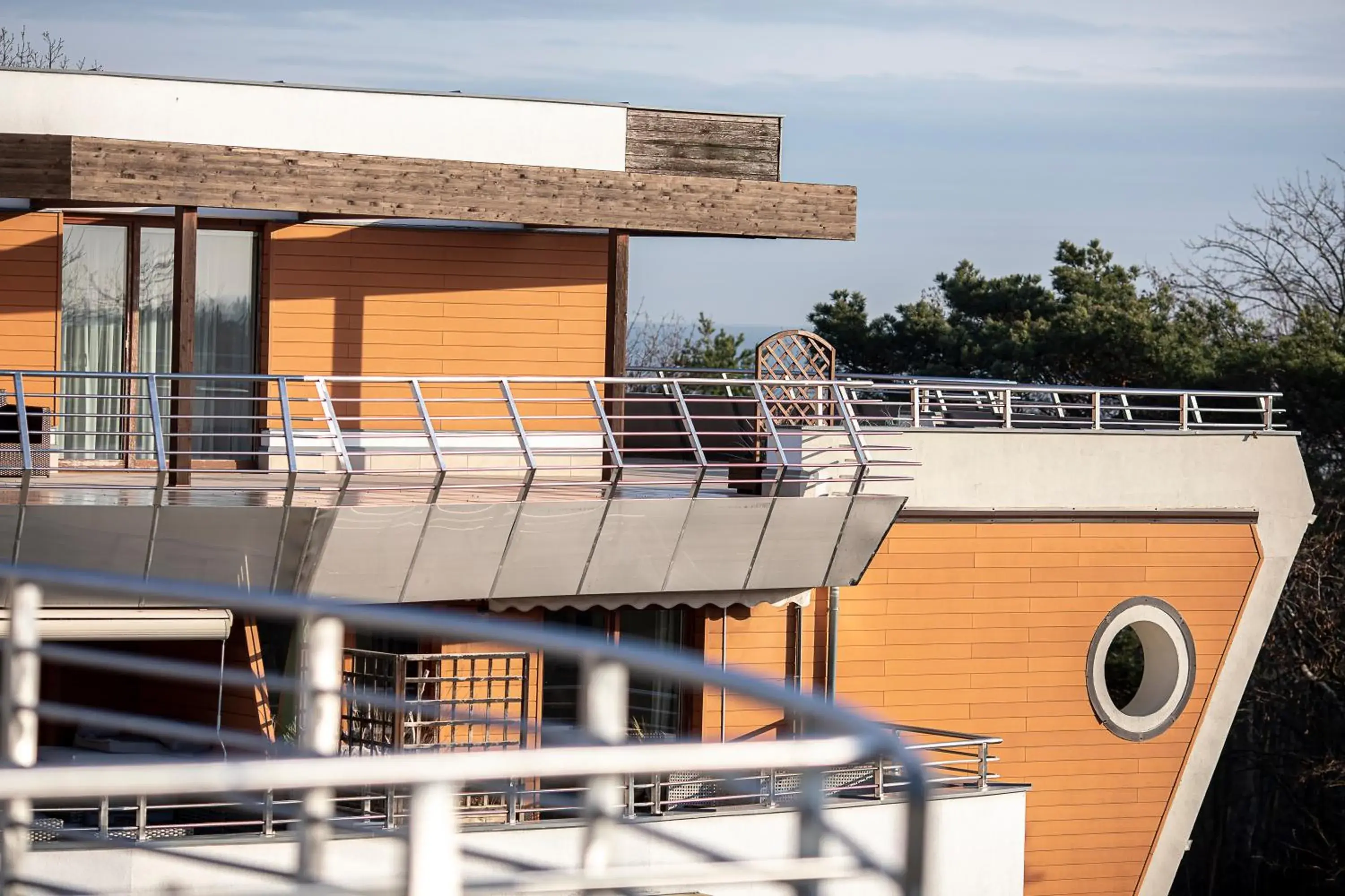 Property building in Hotel Dom Zdrojowy Resort & SPA - Destigo Hotels Property building in Hotel Dom Zdrojowy Resort & SPA - Destigo Hotels