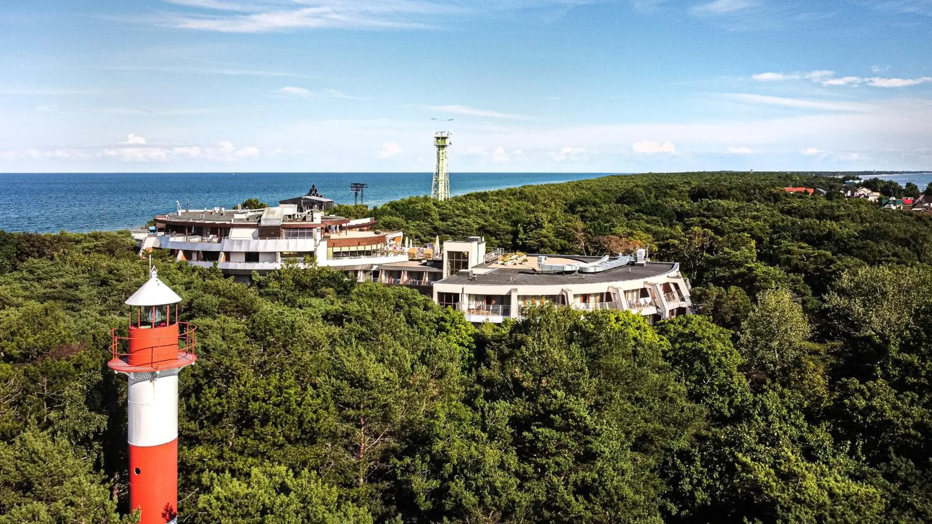 Property building in Hotel Dom Zdrojowy Resort & SPA - Destigo Hotels Property building in Hotel Dom Zdrojowy Resort & SPA - Destigo Hotels