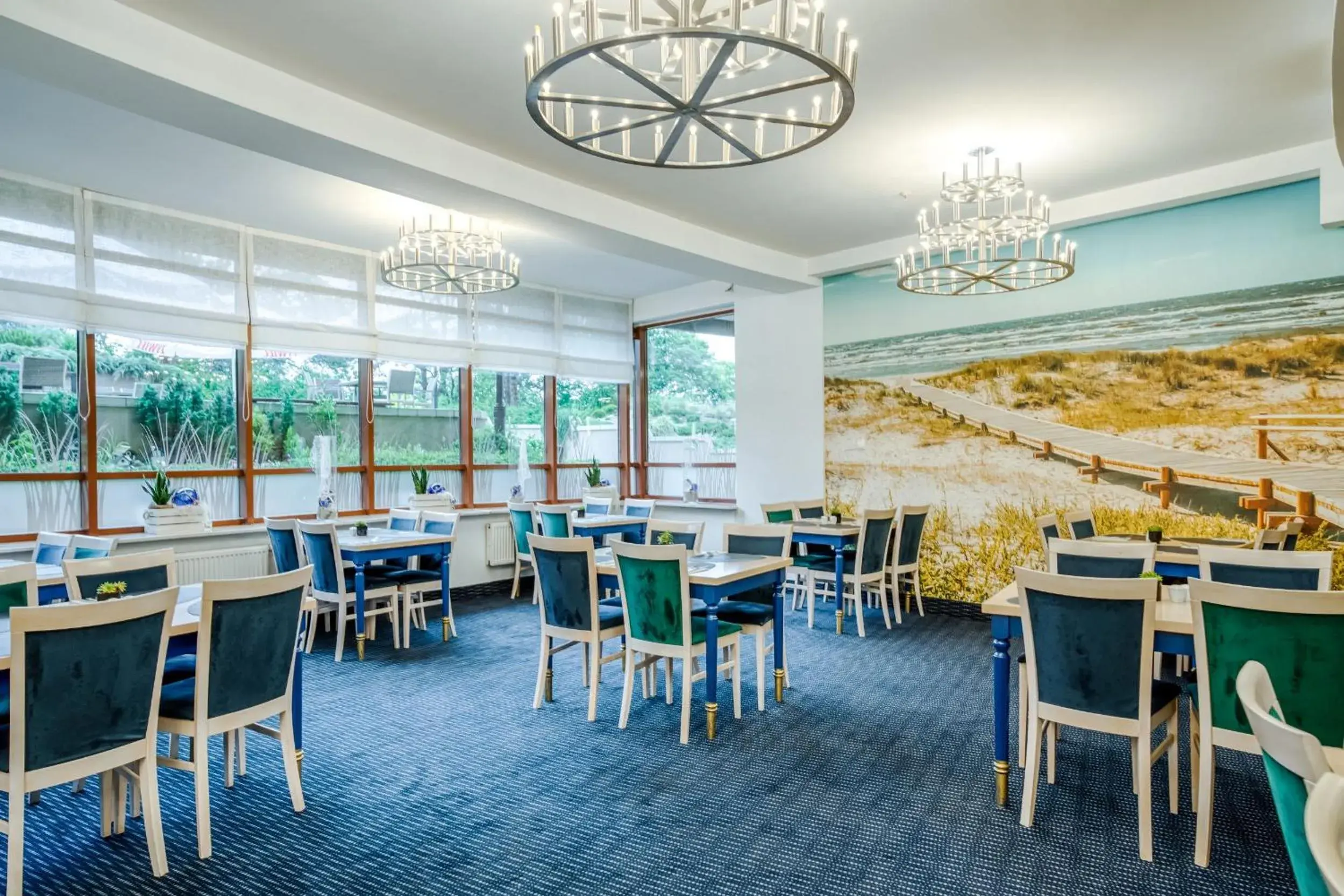 Restaurant/places to eat in Hotel Dom Zdrojowy Resort & SPA - Destigo Hotels Restaurant/places to eat in Hotel Dom Zdrojowy Resort & SPA - Destigo Hotels