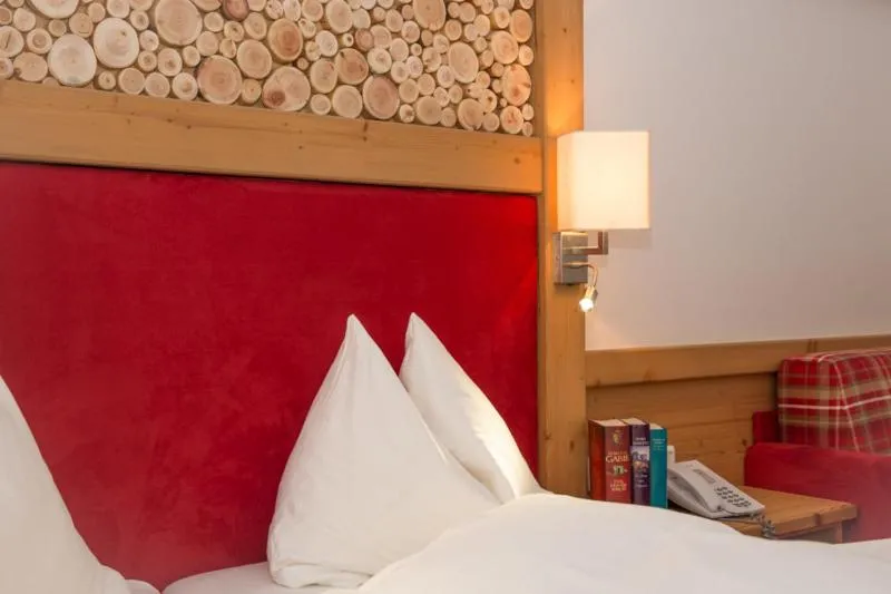 Bedroom, Bed in Vital Sporthotel Kristall
