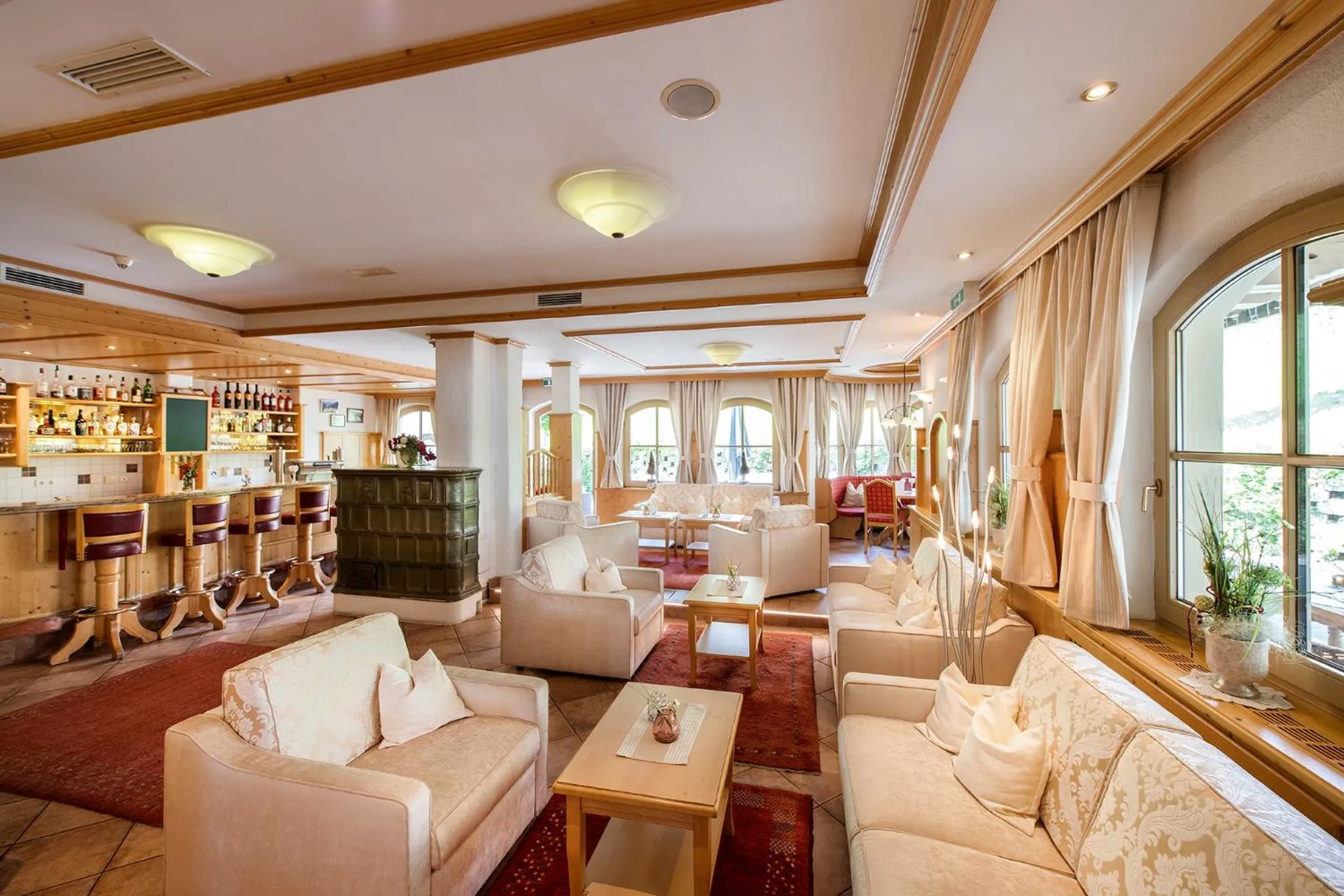 Communal lounge/ TV room in Vital Sporthotel Kristall