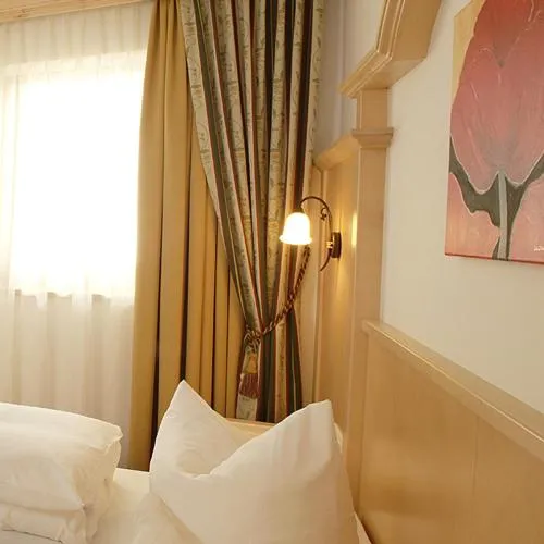 Bedroom, Bed in Vital Sporthotel Kristall