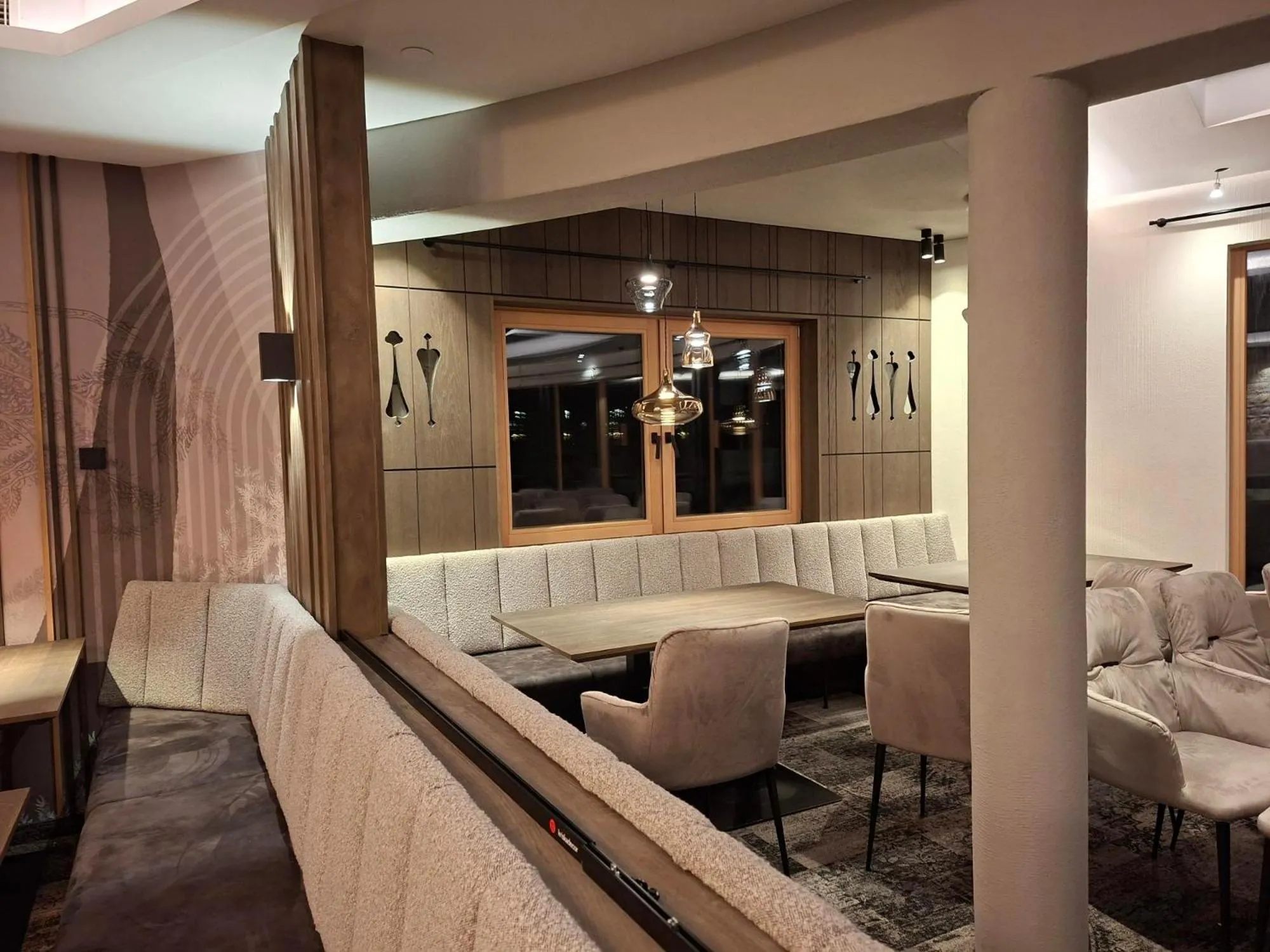 Restaurant/places to eat in Vital Sporthotel Kristall