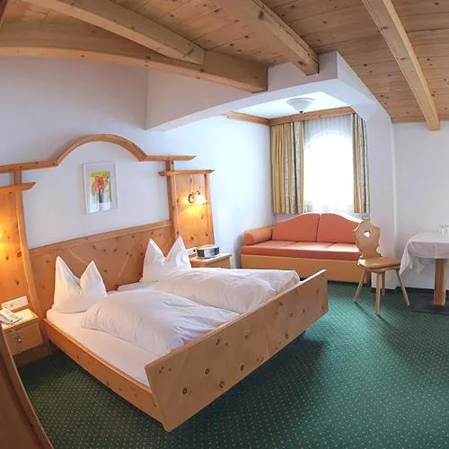 Bedroom, Bed in Vital Sporthotel Kristall