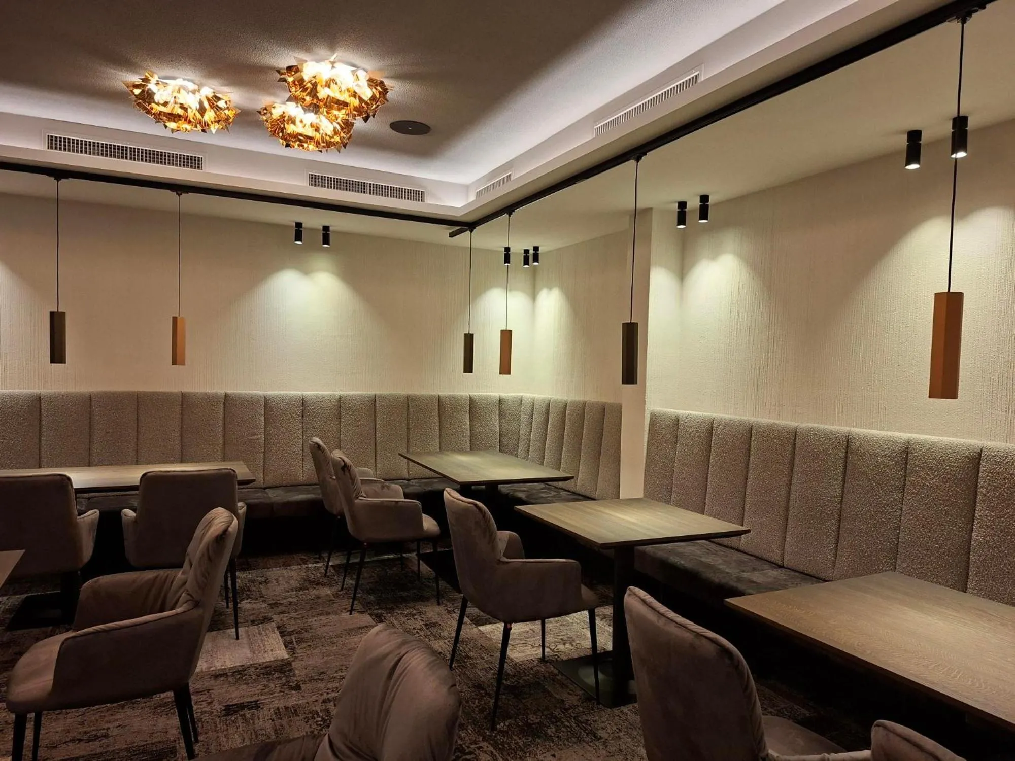 Restaurant/places to eat in Vital Sporthotel Kristall