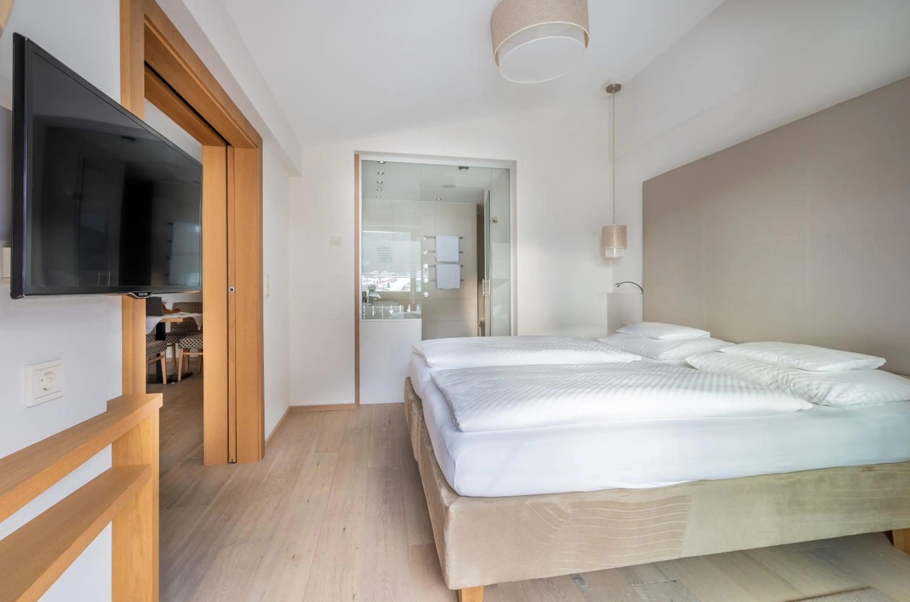 Bedroom, Bed in Hotel Trofana Alpin