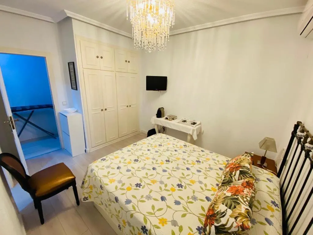 Photo of the whole room, Bed in Pensión Antonio Guesthouse