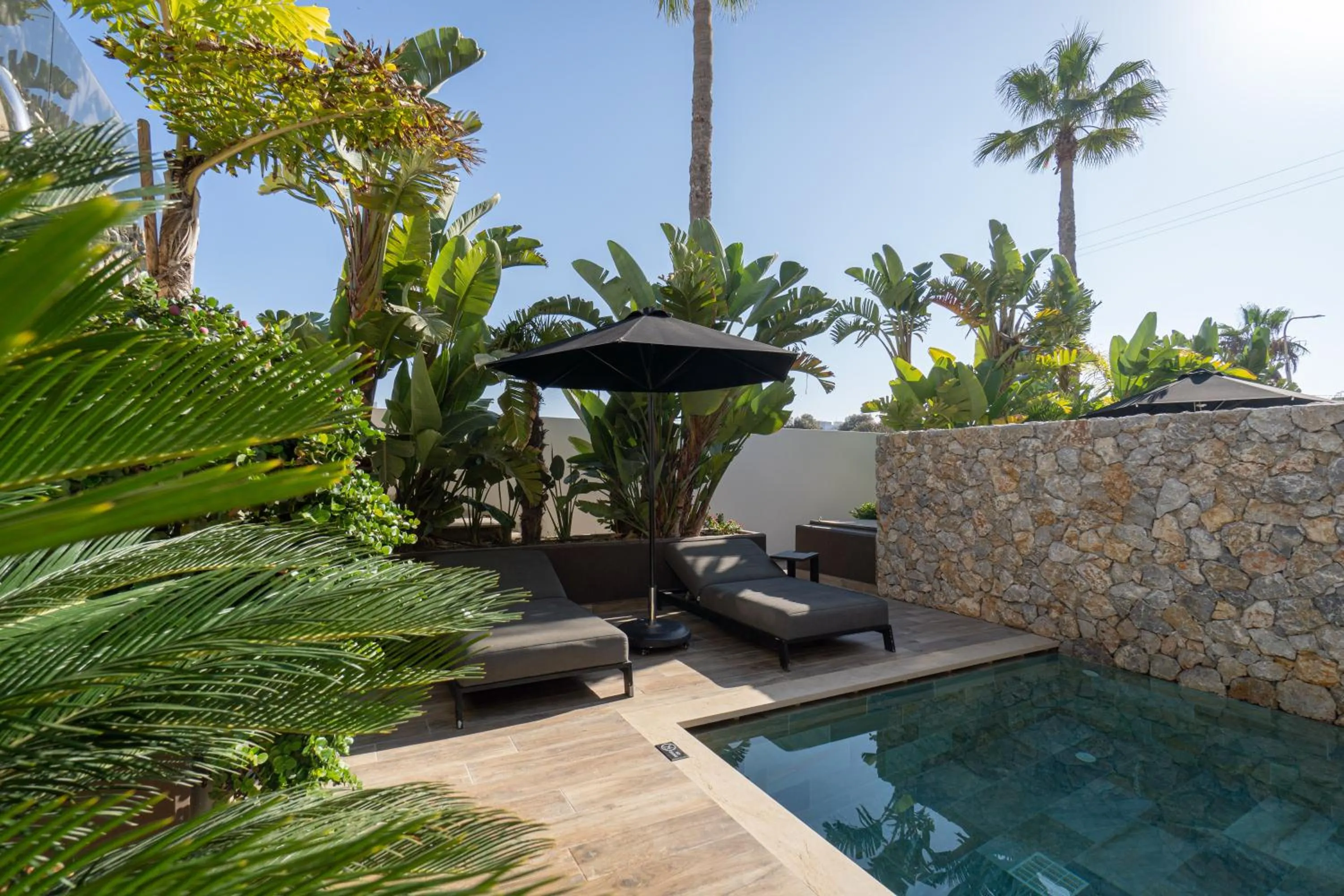 Swimming pool in Lango Design Hotel & Spa, Adults Only